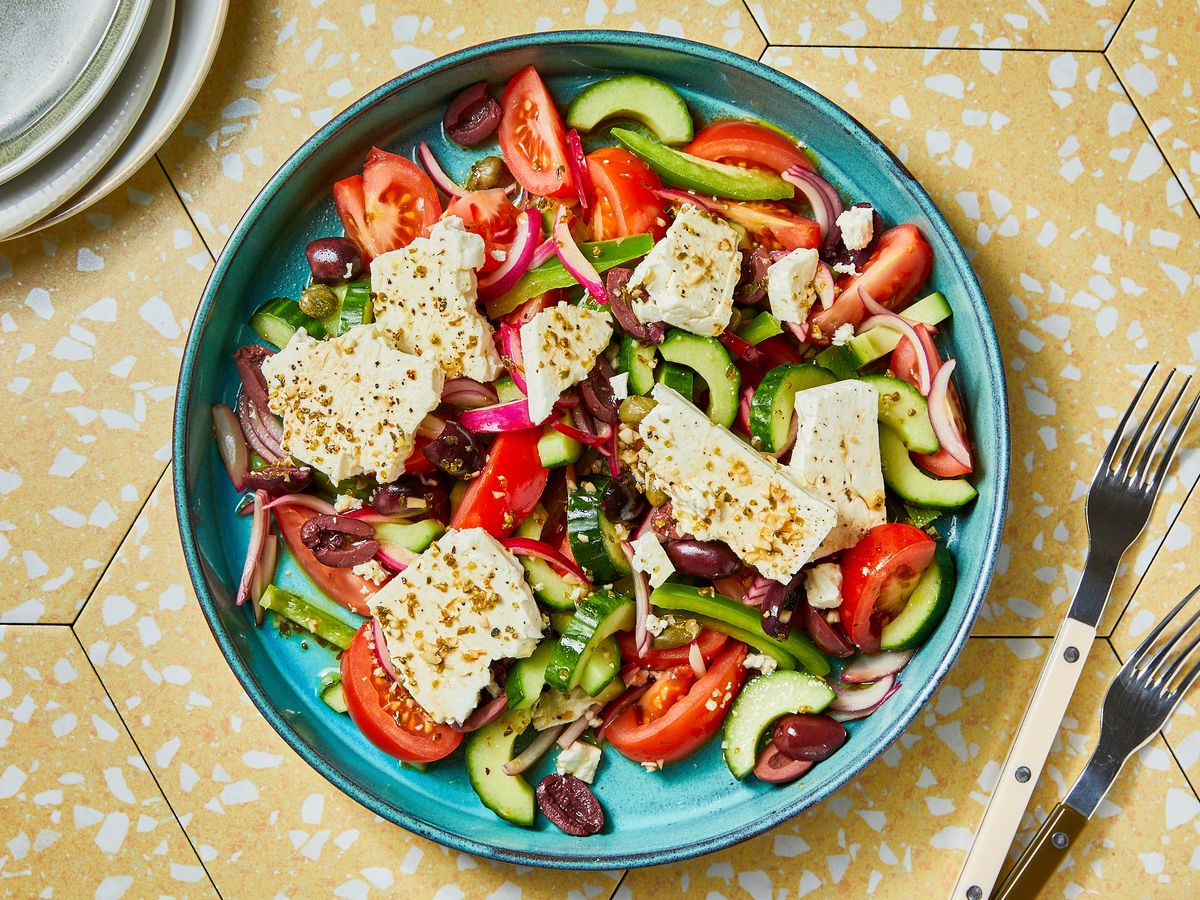 Classic Greek salad | Recipe | Kitchen Stories