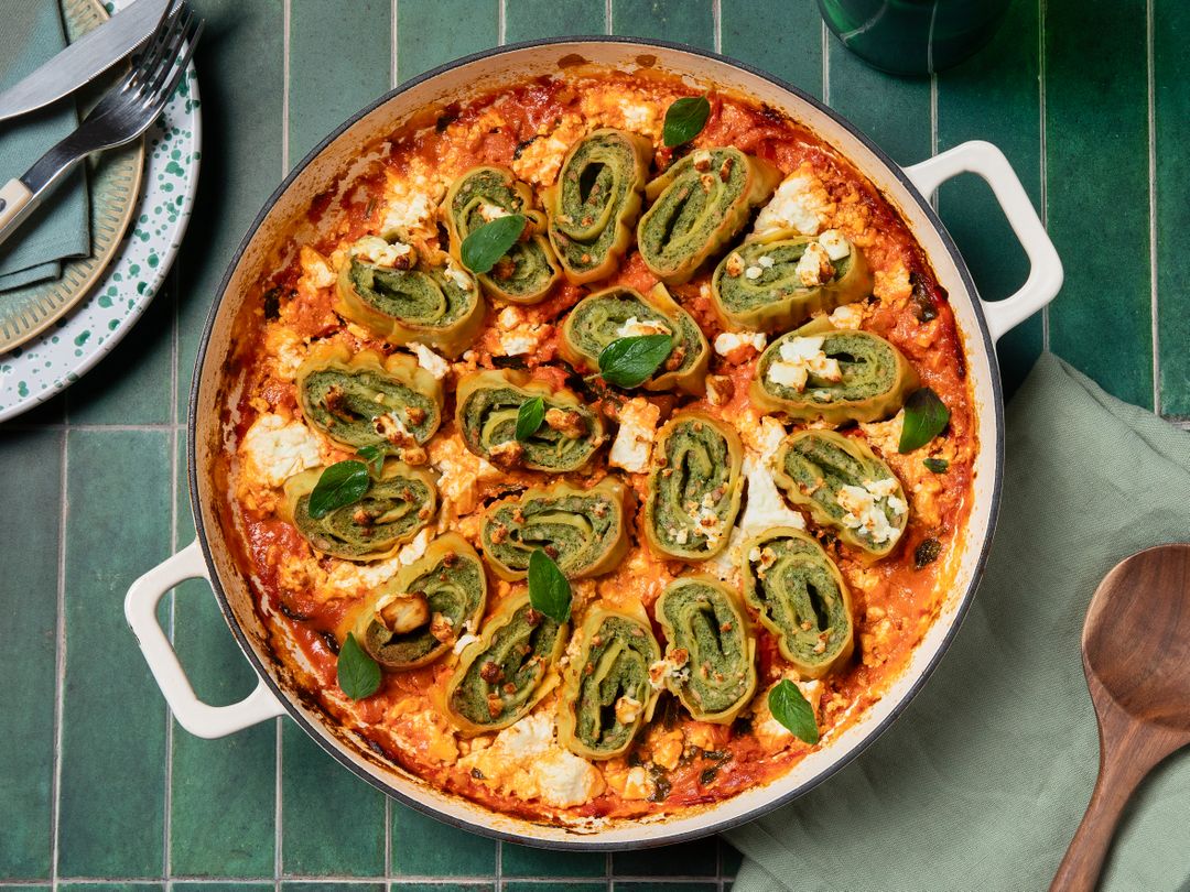 Maultaschen-Auflauf mit Spinat und Tomatensoße
