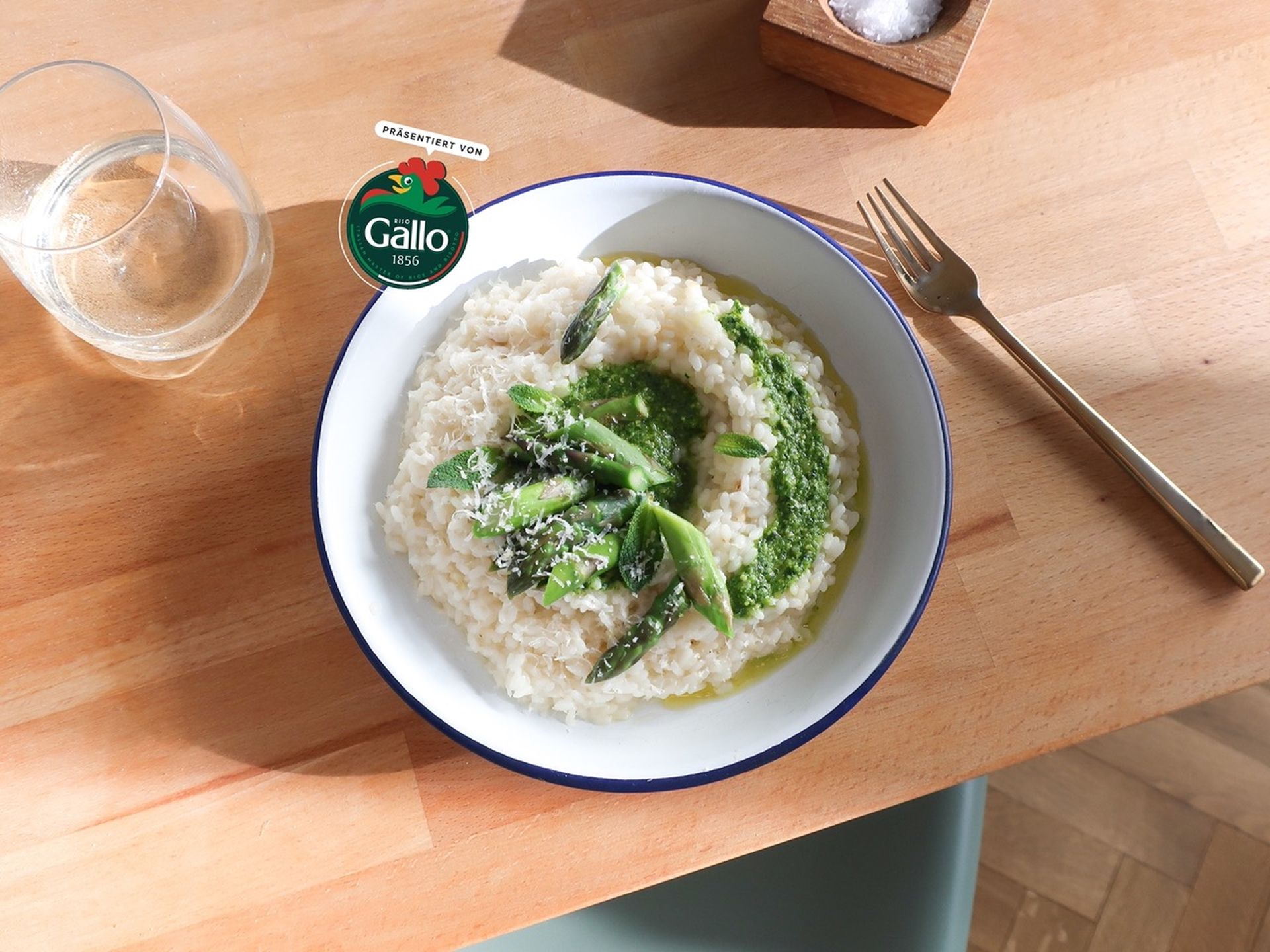 Risotto mit Bärlauch-Öl und grünem Spargel