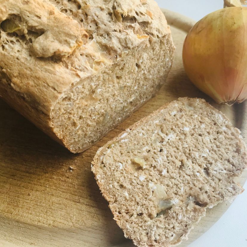 Apfel-Zwiebel-Brot