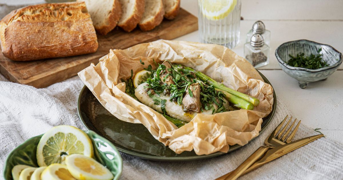 Parchment-baked fish with asparagus and artichokes | Recipe | Kitchen ...