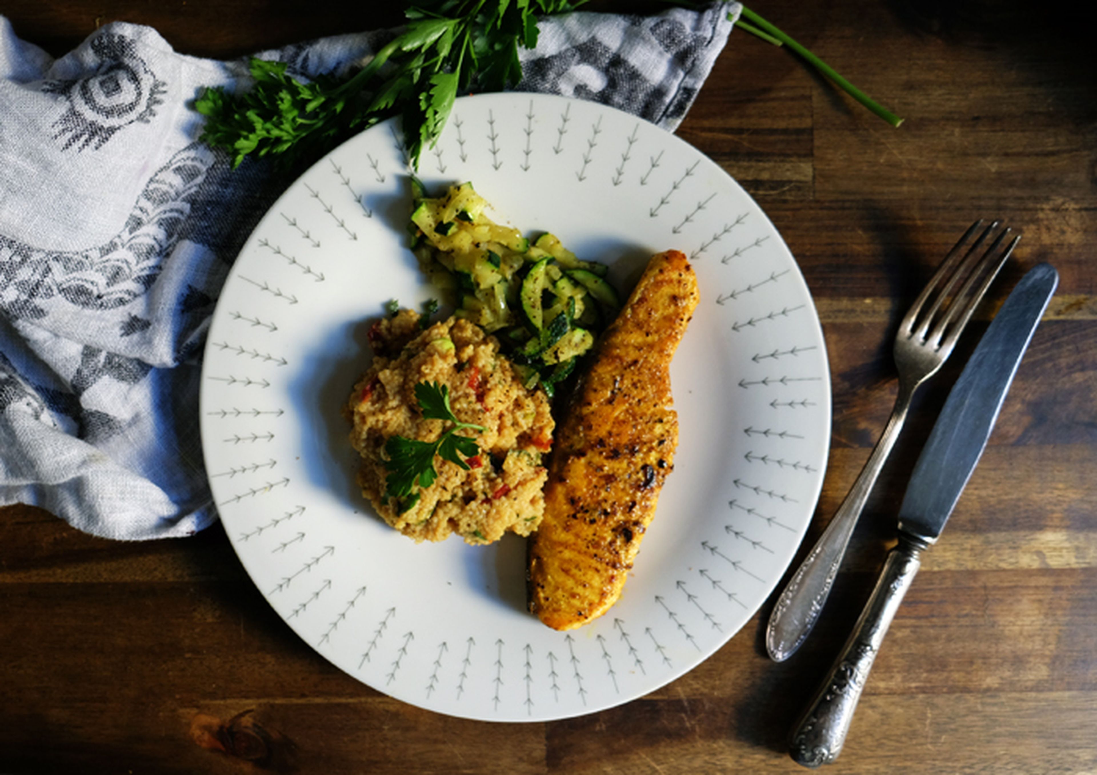 Salmon with couscous and zucchini