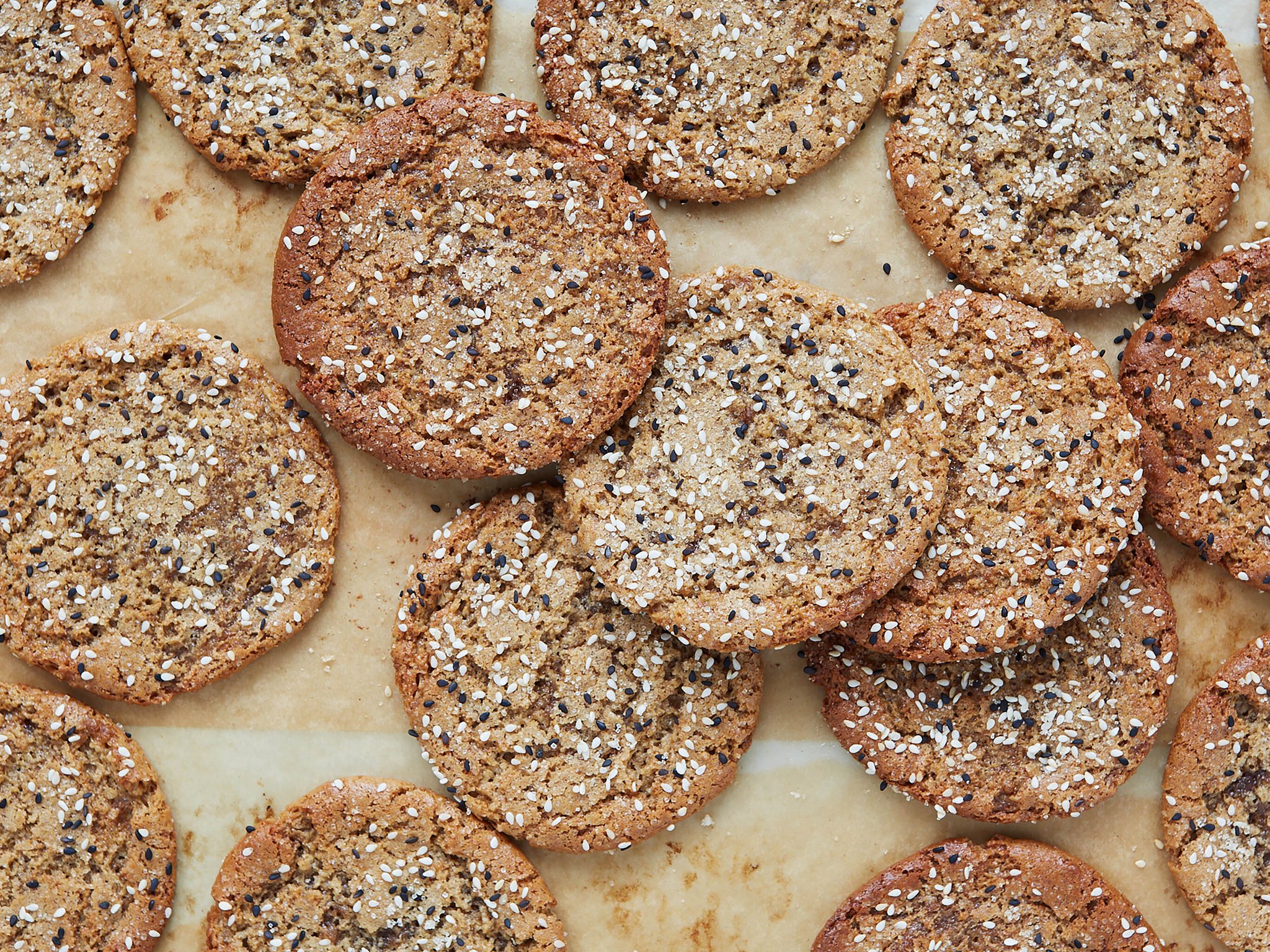 Tahini Cookies mit Rohrzucker und Sesam | Rezept | Kitchen Stories