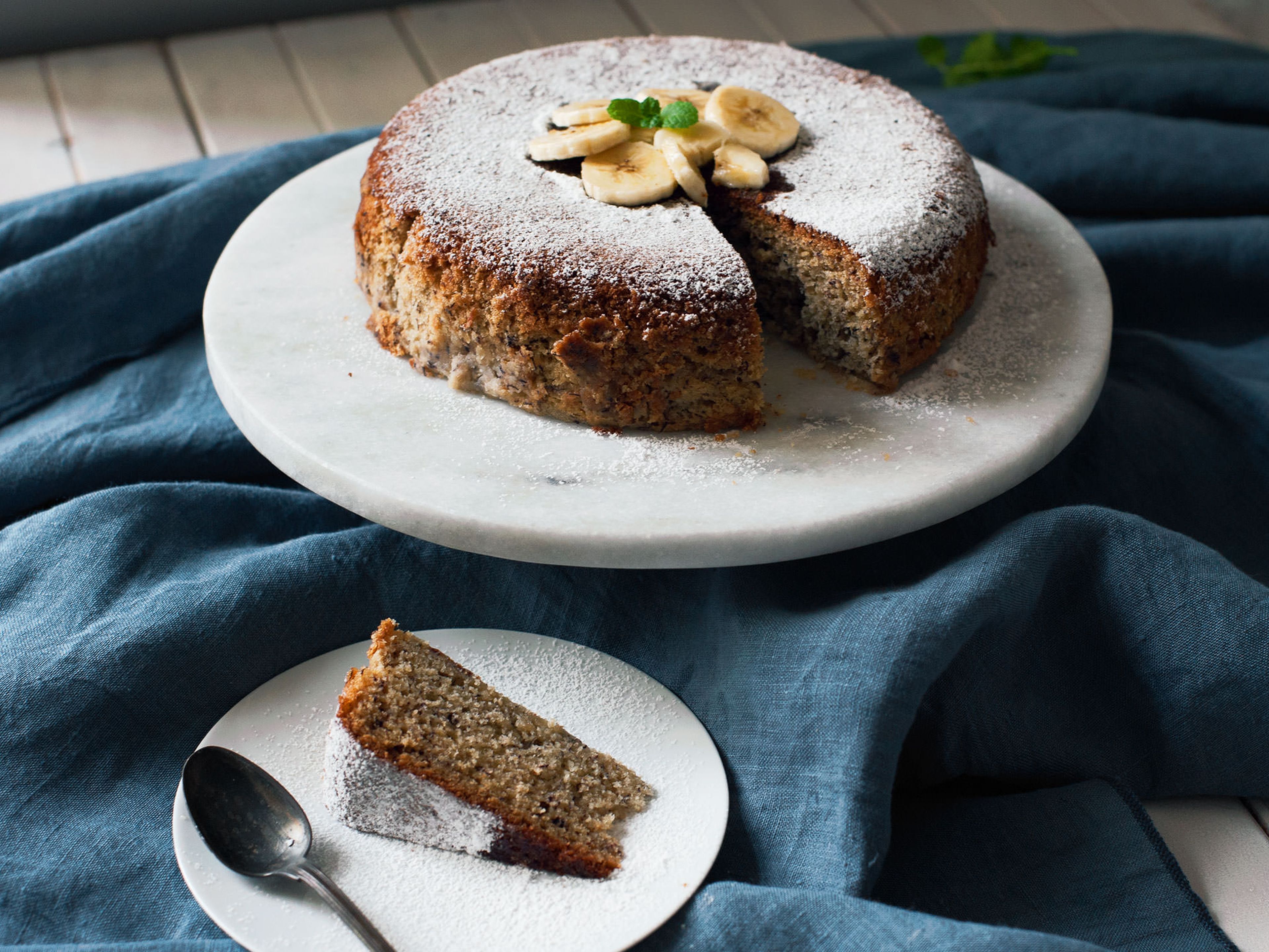 Rice cooker banana cake