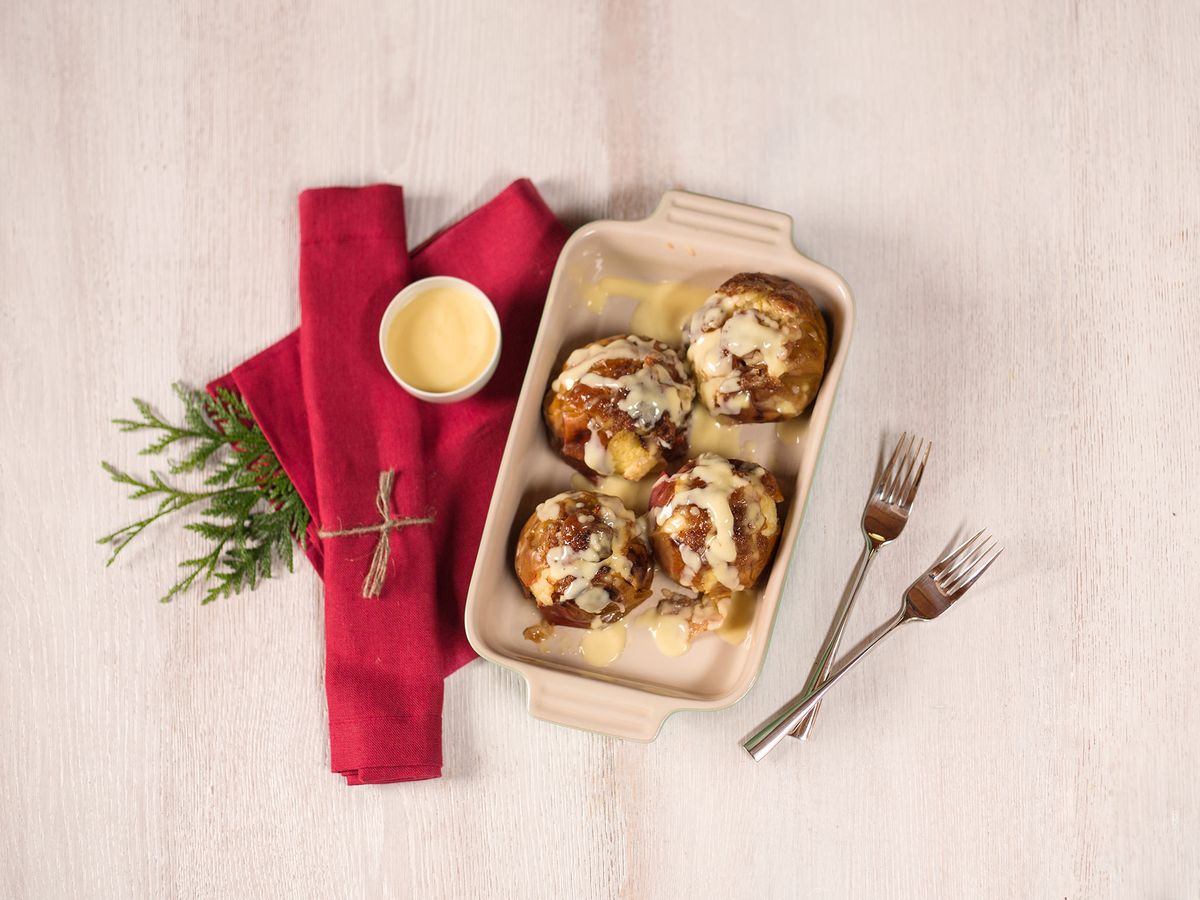 Marzipan stuffed baked apples | Recipe | Kitchen Stories