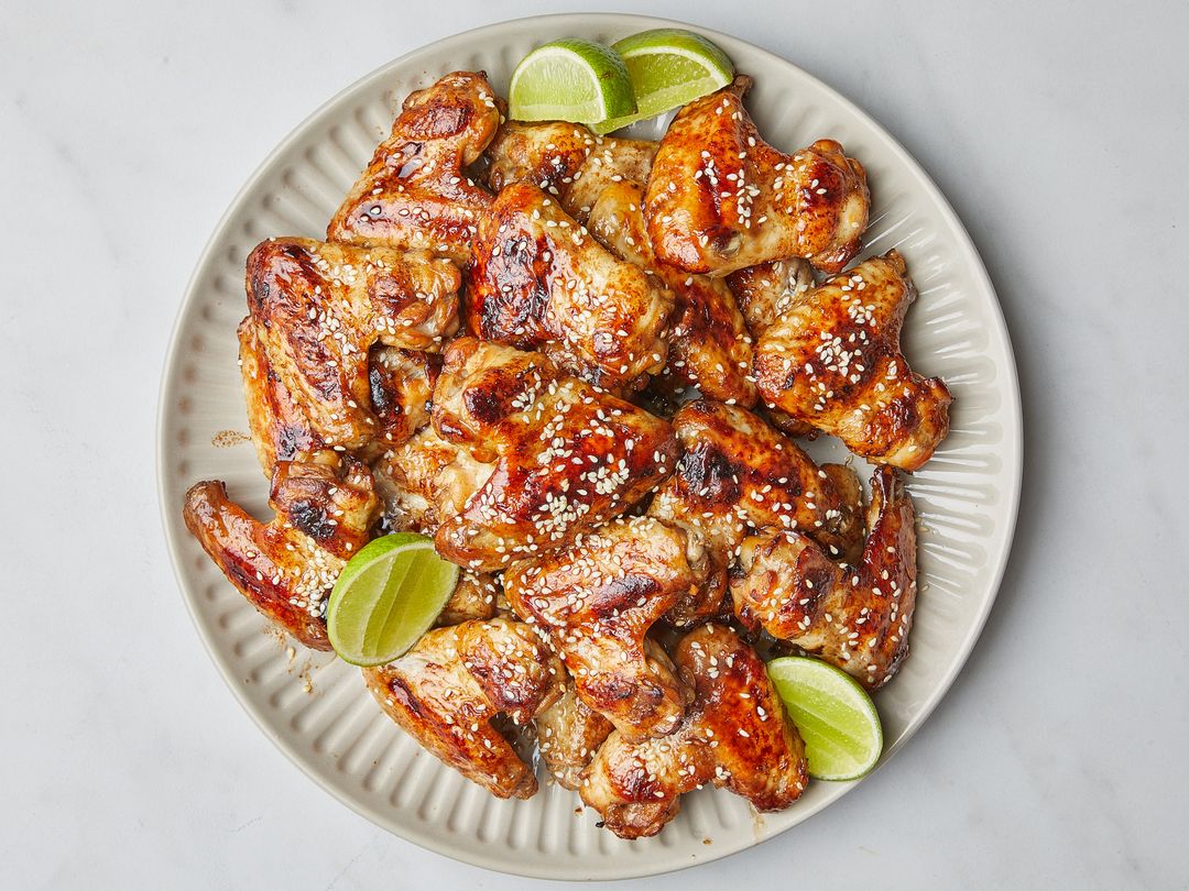 Simple marinated chicken wings