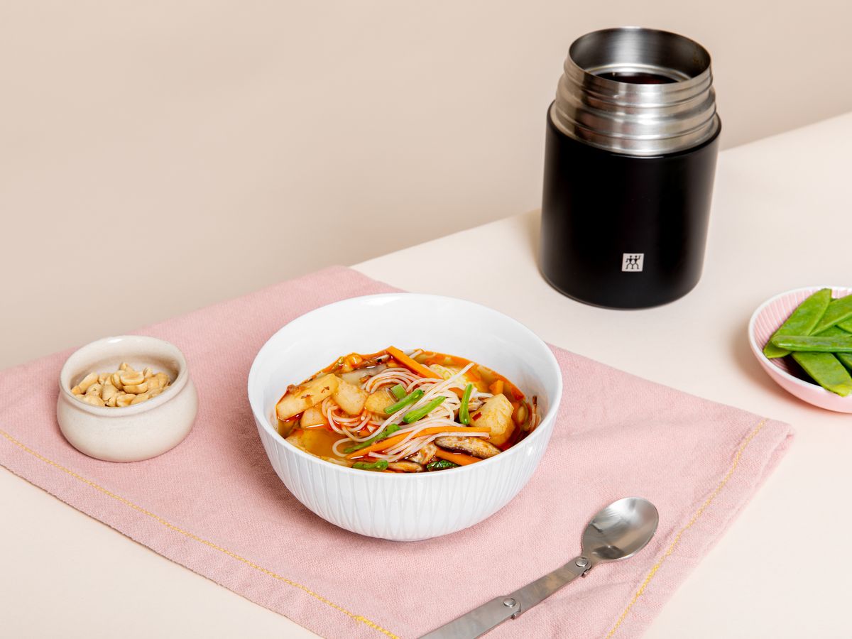 Easy glass noodle soup with daikon radish and bok choy Recipe