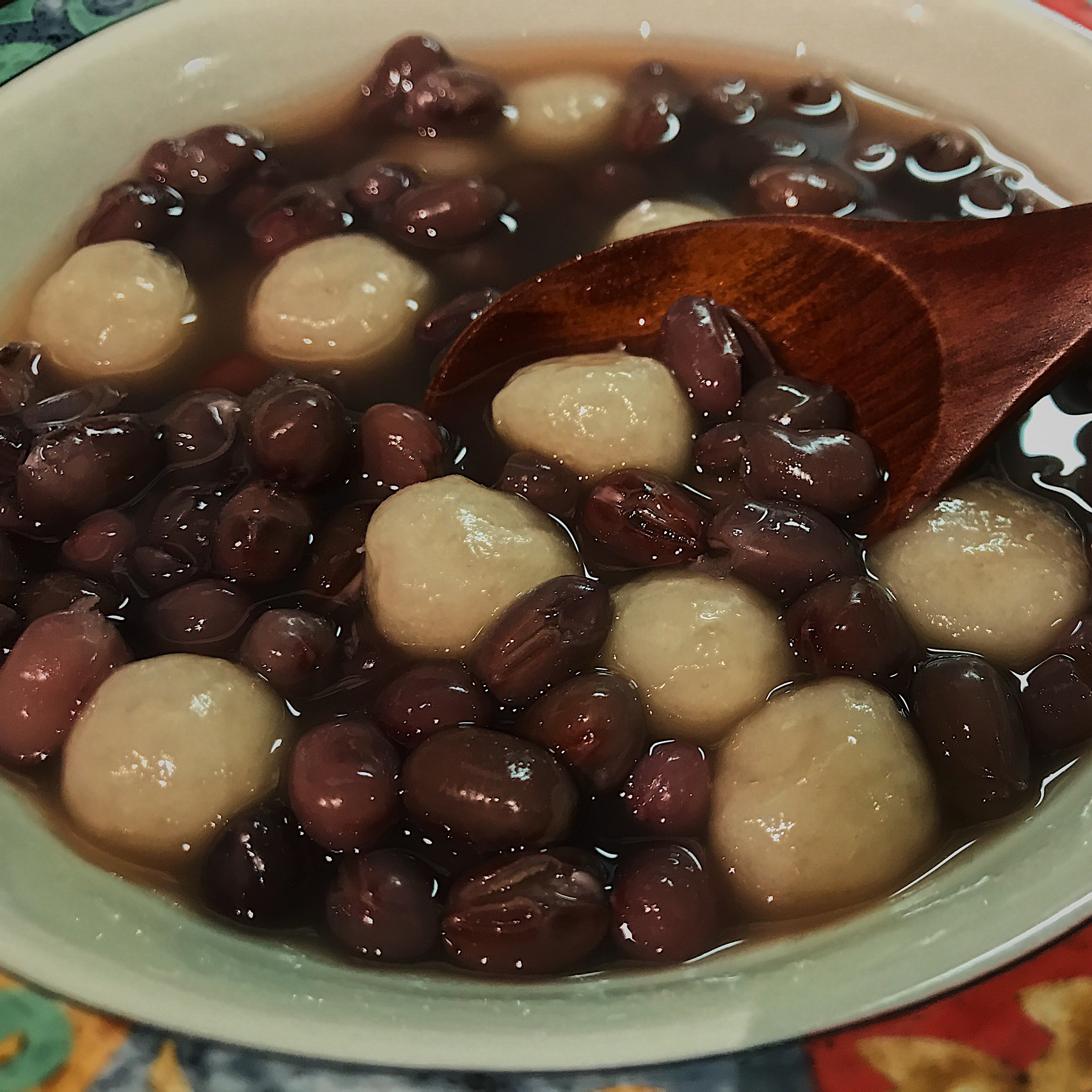 Sweet Red Bean Soup with Sticky Rice Dumplings