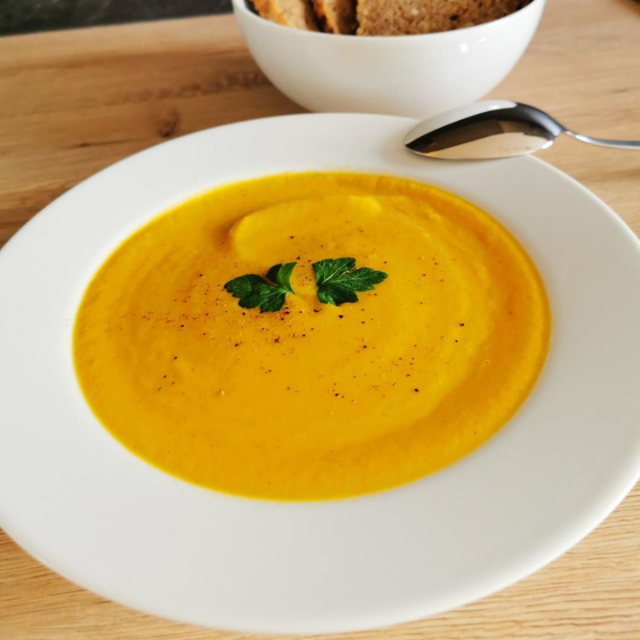 Süßkartoffel-Curry-Cremesuppe aus dem Cookit