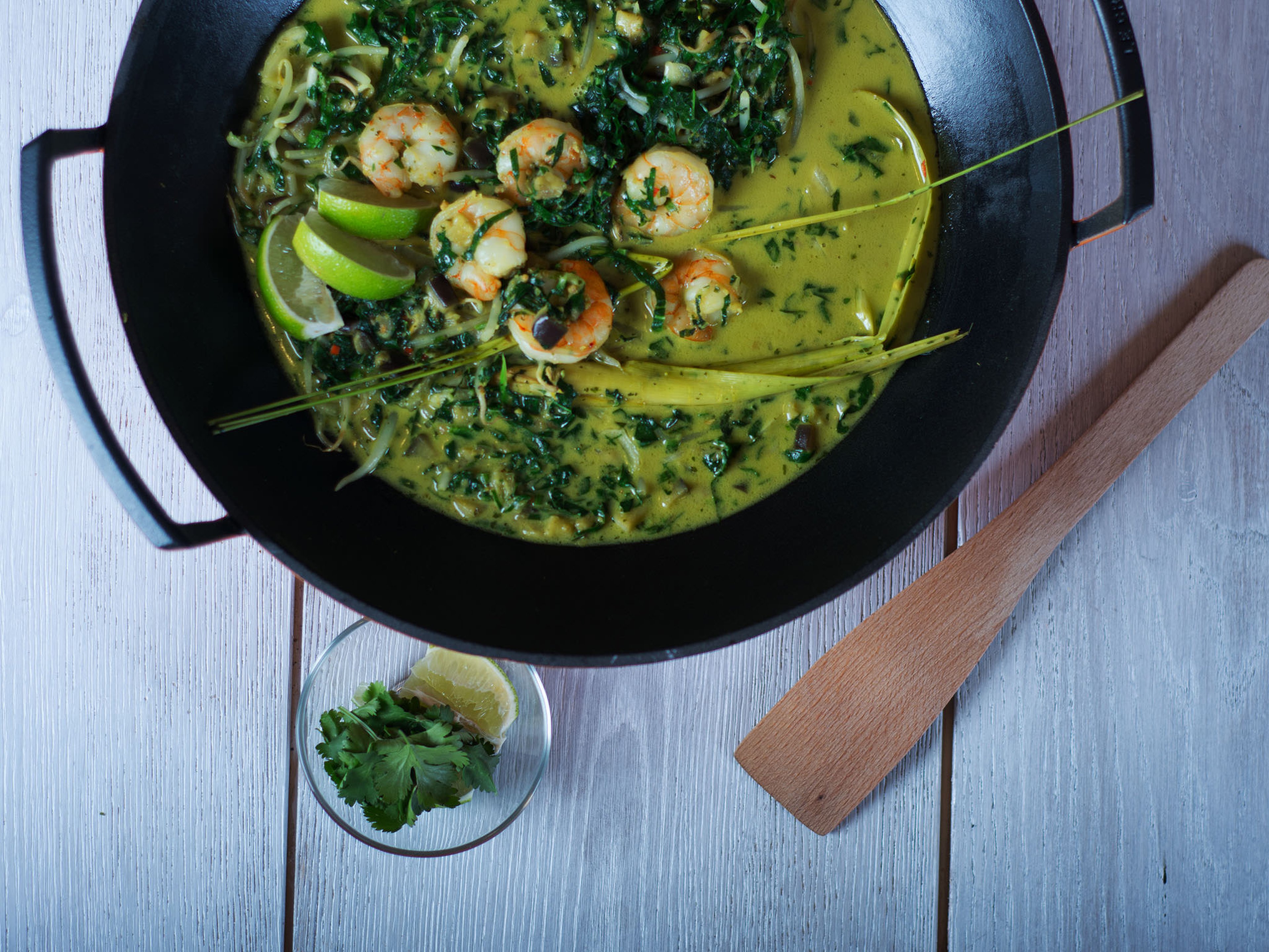 Thai green curry with shrimp