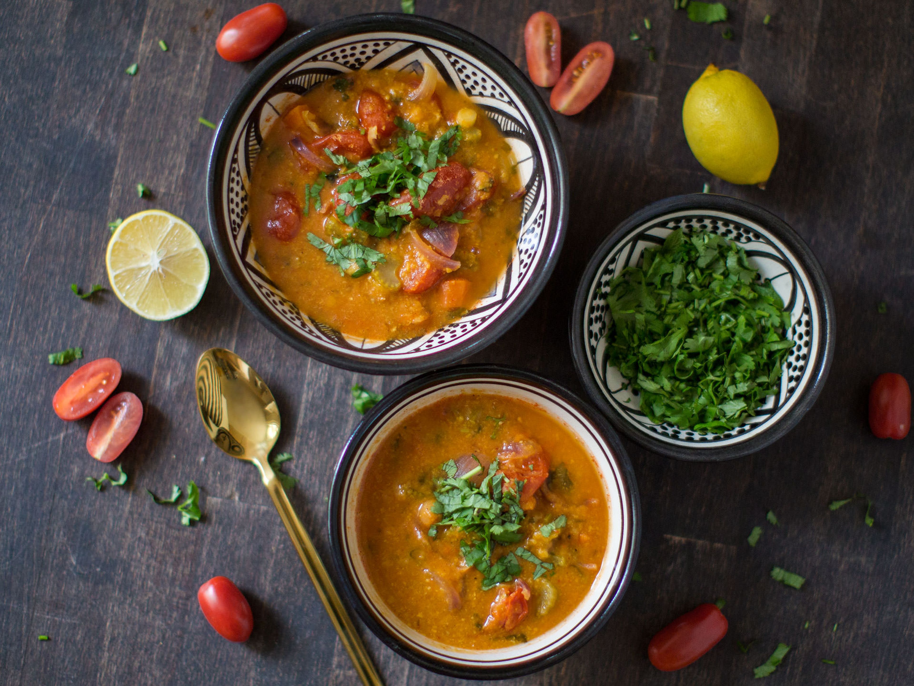 Hot chickpea soup