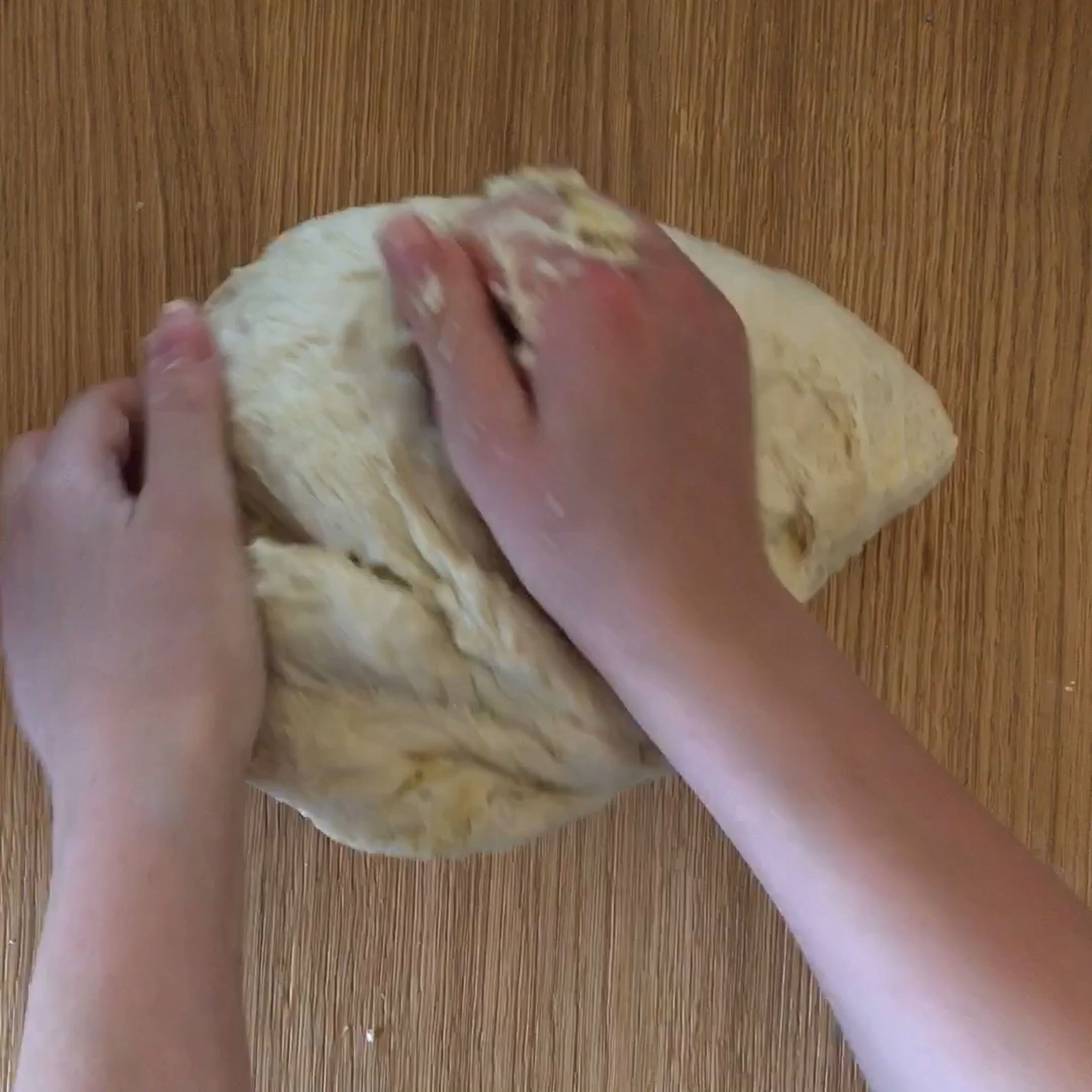 Mix and knead until you have a thick dough This can take about 5 min. 💪