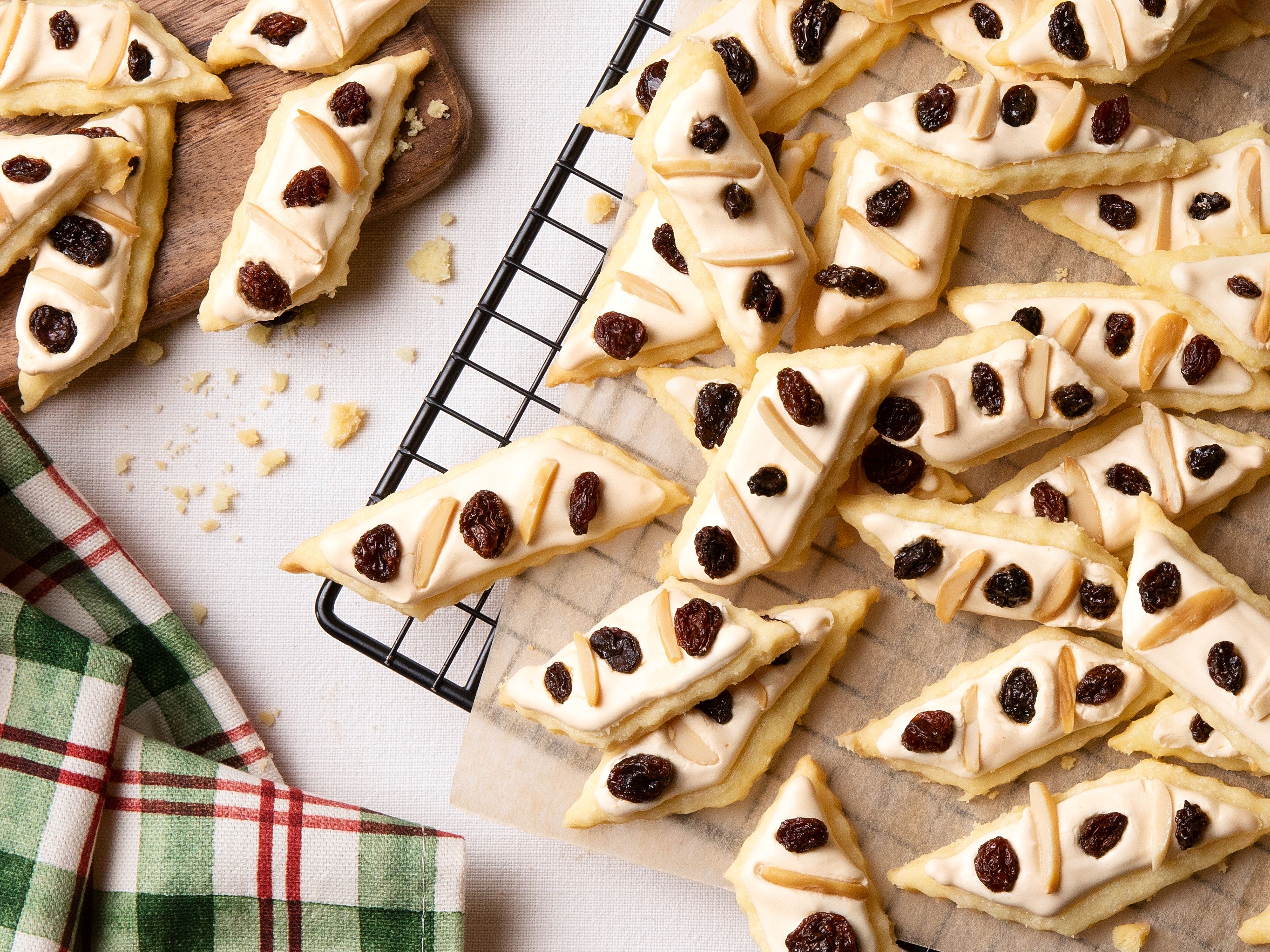 Vanilla-meringue butter cookies (Prager Plätzchen)