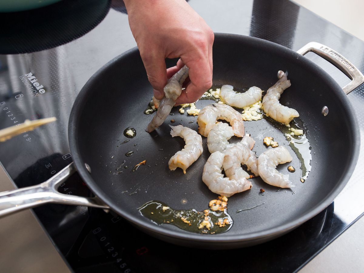 Garnelen mit Baby Pak Choi und Kokosreis | Rezept | Kitchen Stories