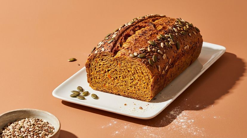 Saftiges Möhren-Vollkornbrot ganz einfach selbst backen