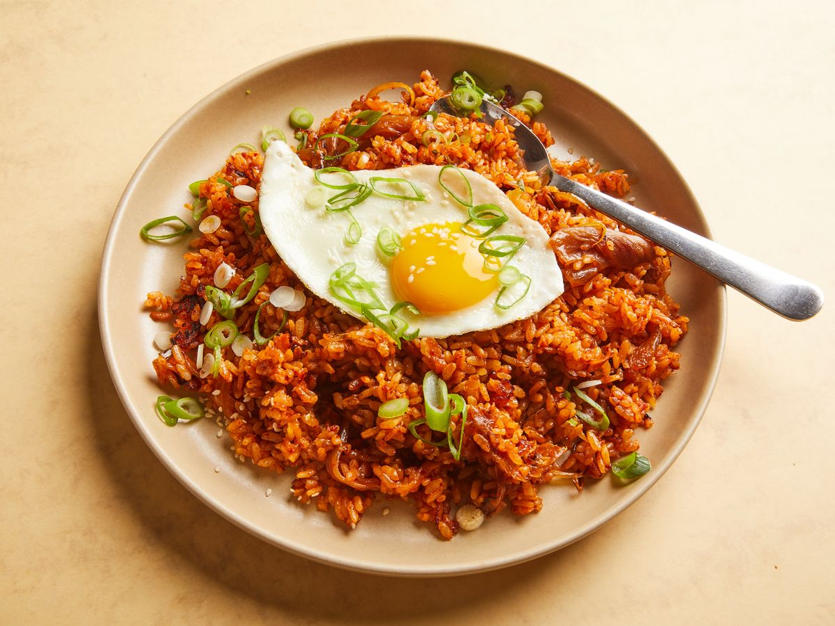 Buttery kimchi fried rice | Recipe | Kitchen Stories