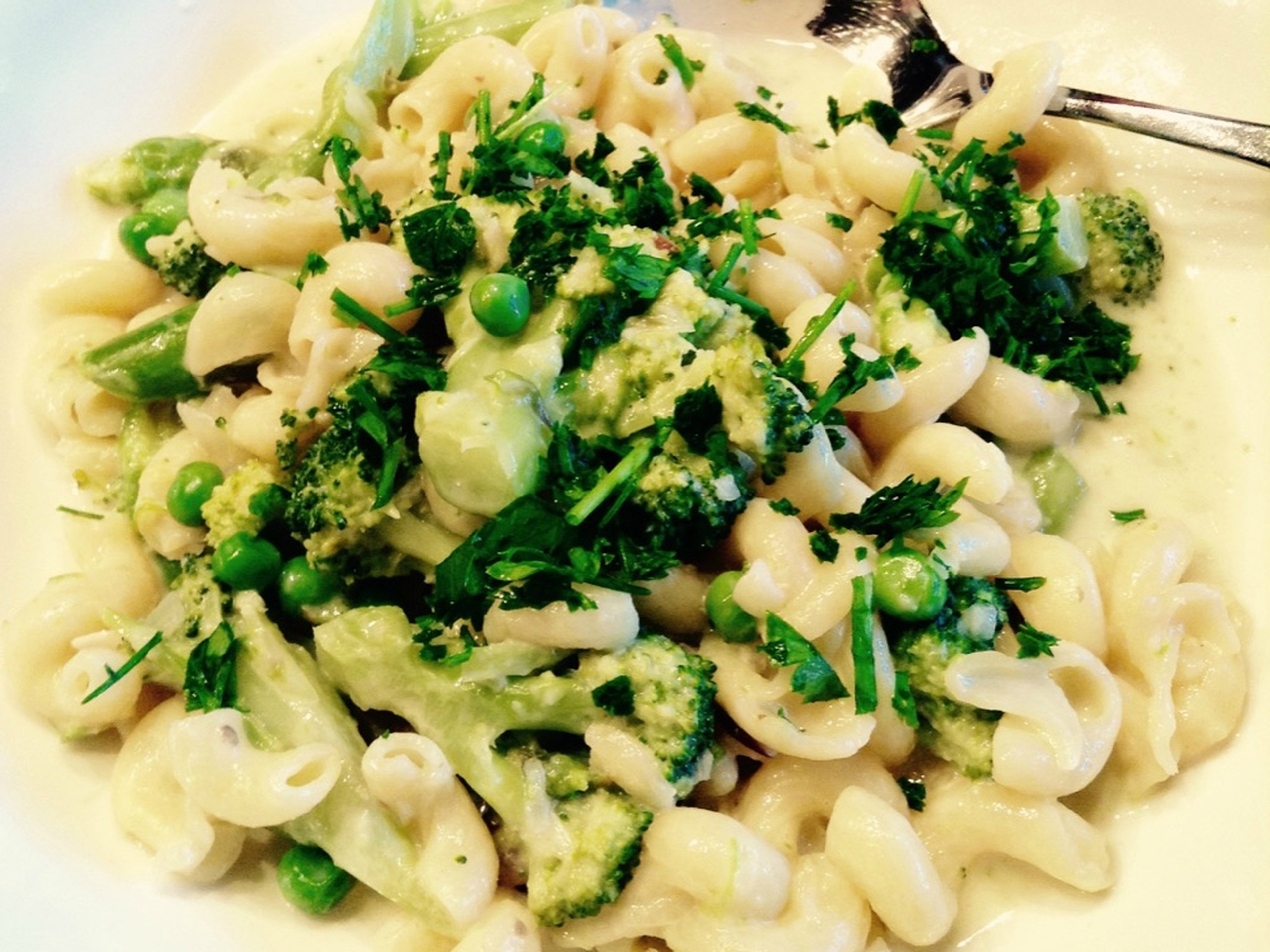 Green one pot pasta with asparagus