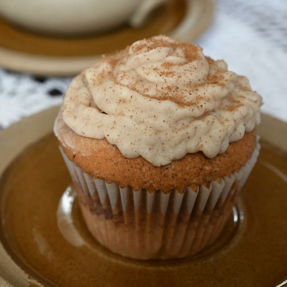 Cinnamon Almond Cupcakes | Recipe | Kitchen Stories