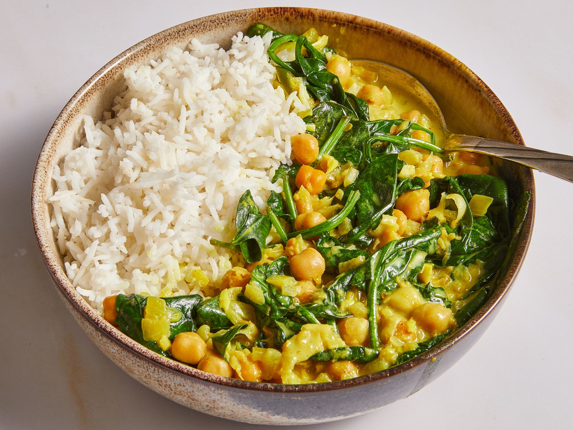 One-pot creamy chickpea and spinach curry