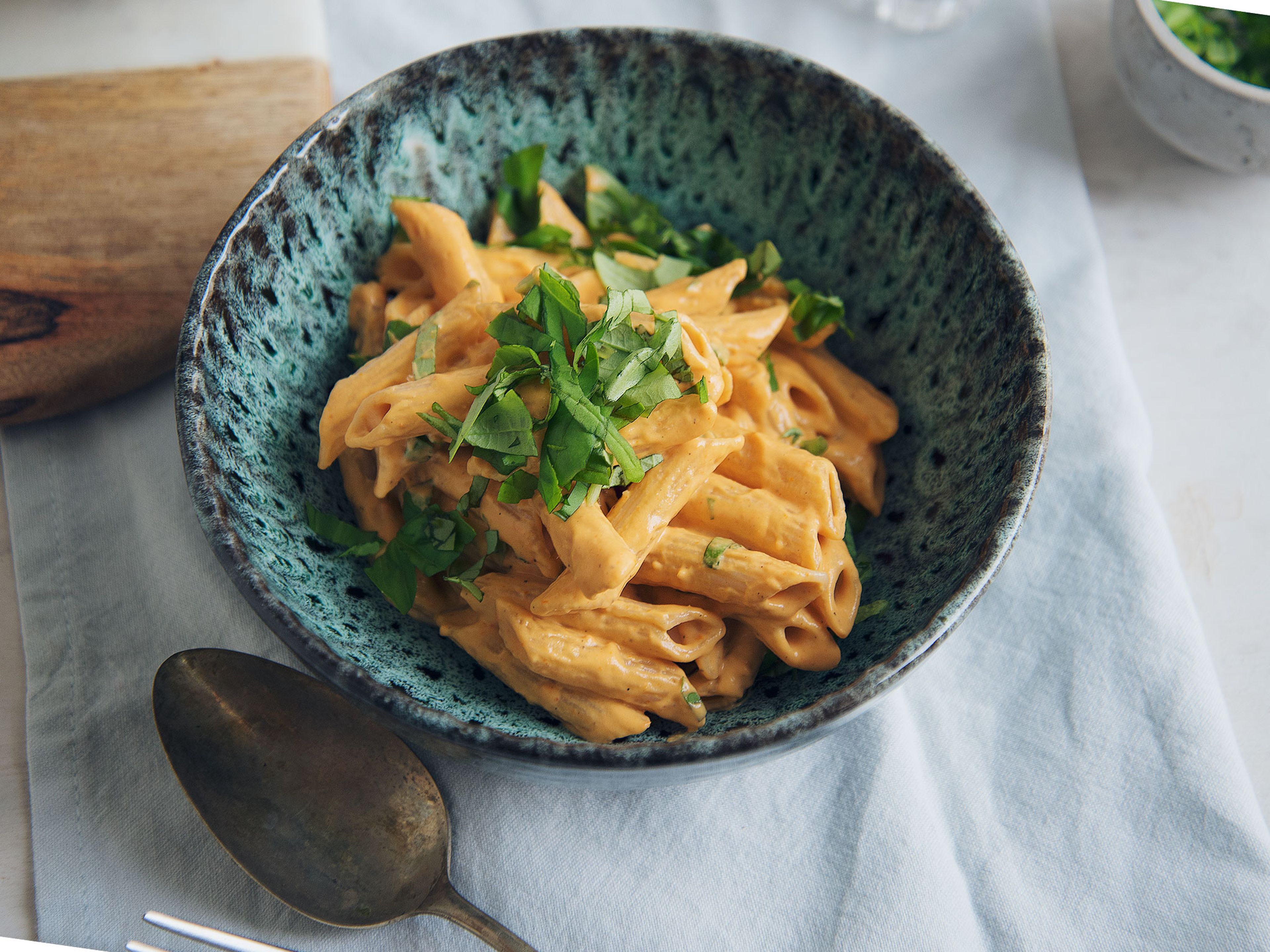 Penne mit Roasted Paprika Cheeze Sauce