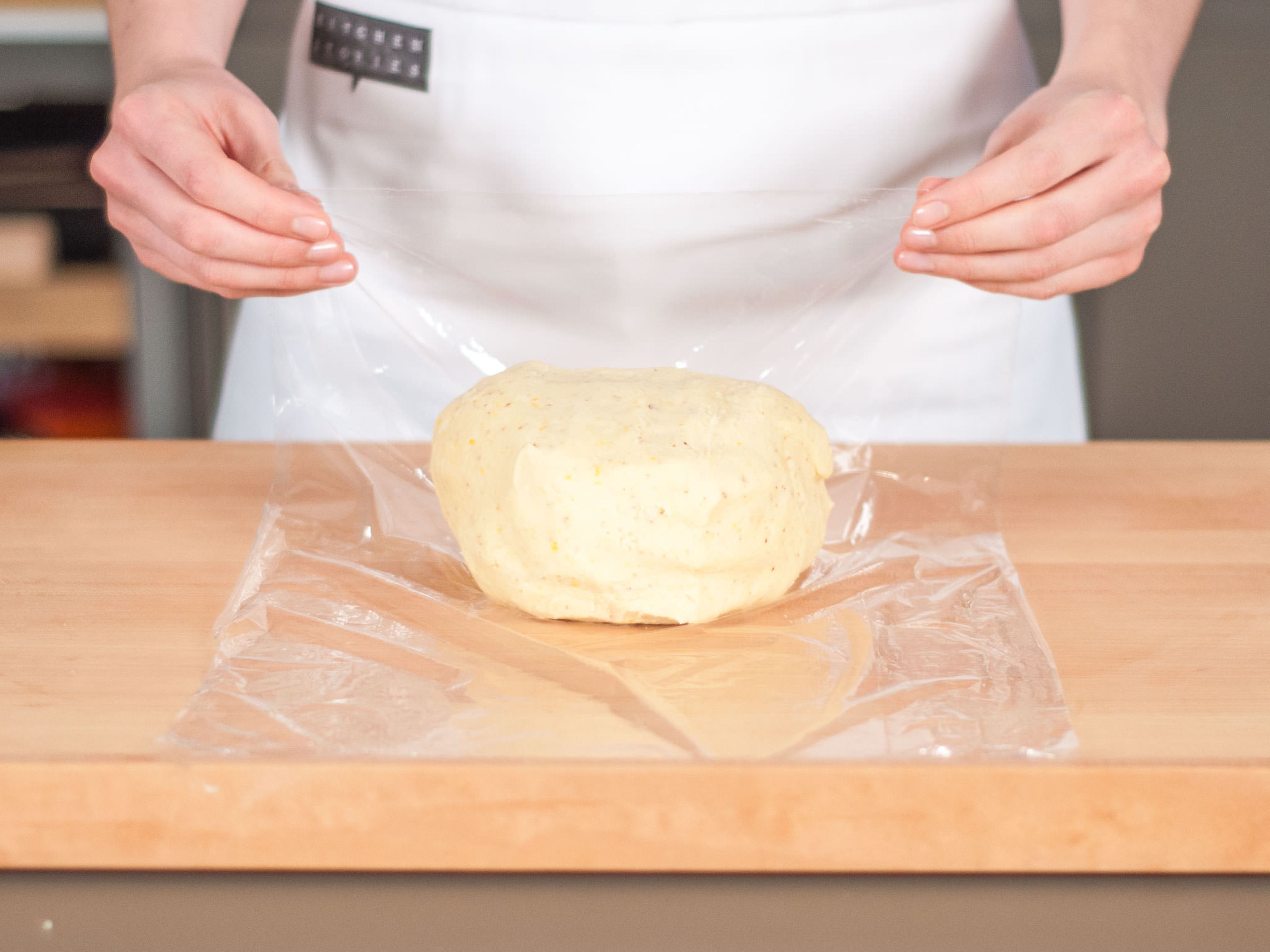 Wrap dough in plastic wrap and transfer to refrigerator. Allow to set for approx. 1 h.