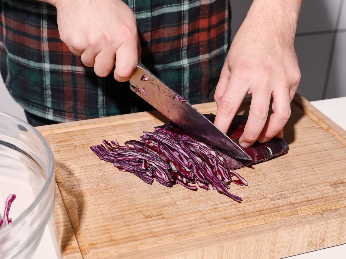 Klassischer Rotkohl mit Äpfeln | Rezept | Kitchen Stories