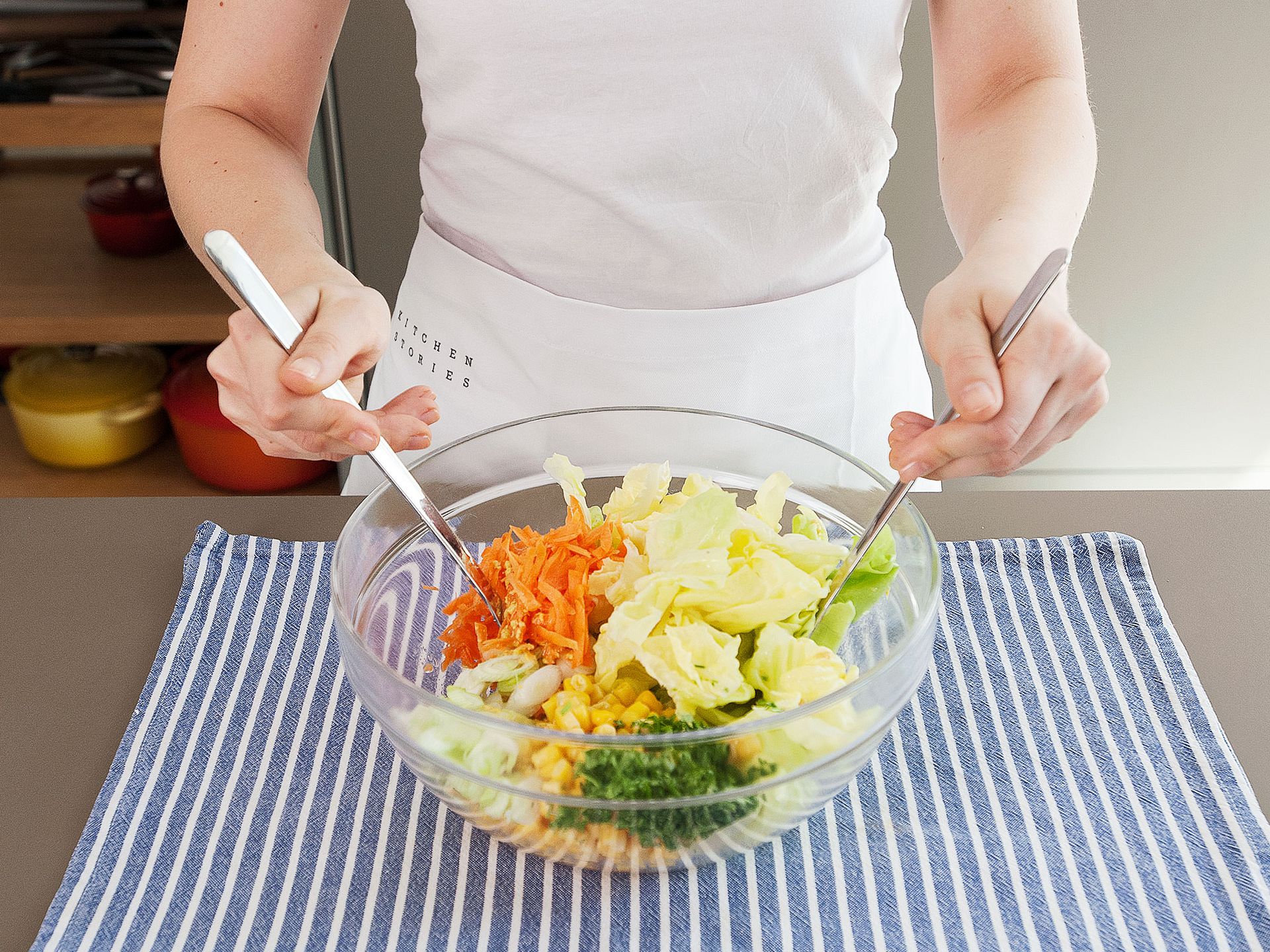 Gemischter Salat mit weißem Balsamico-Honig-Dressing | Rezept | Kitchen ...