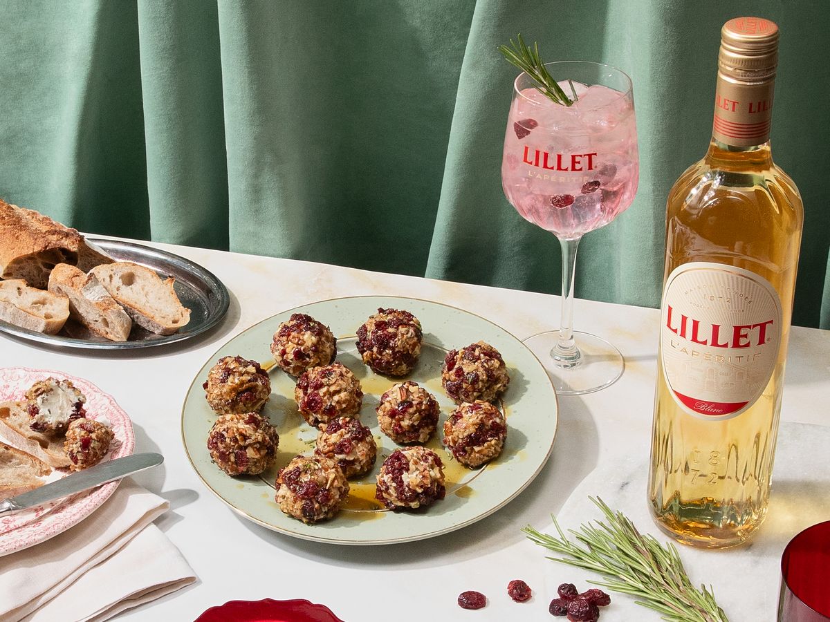 Mini-Ziegenkäse-Bällchen mit Pekannüssen, Cranberry und Rosmarin ...