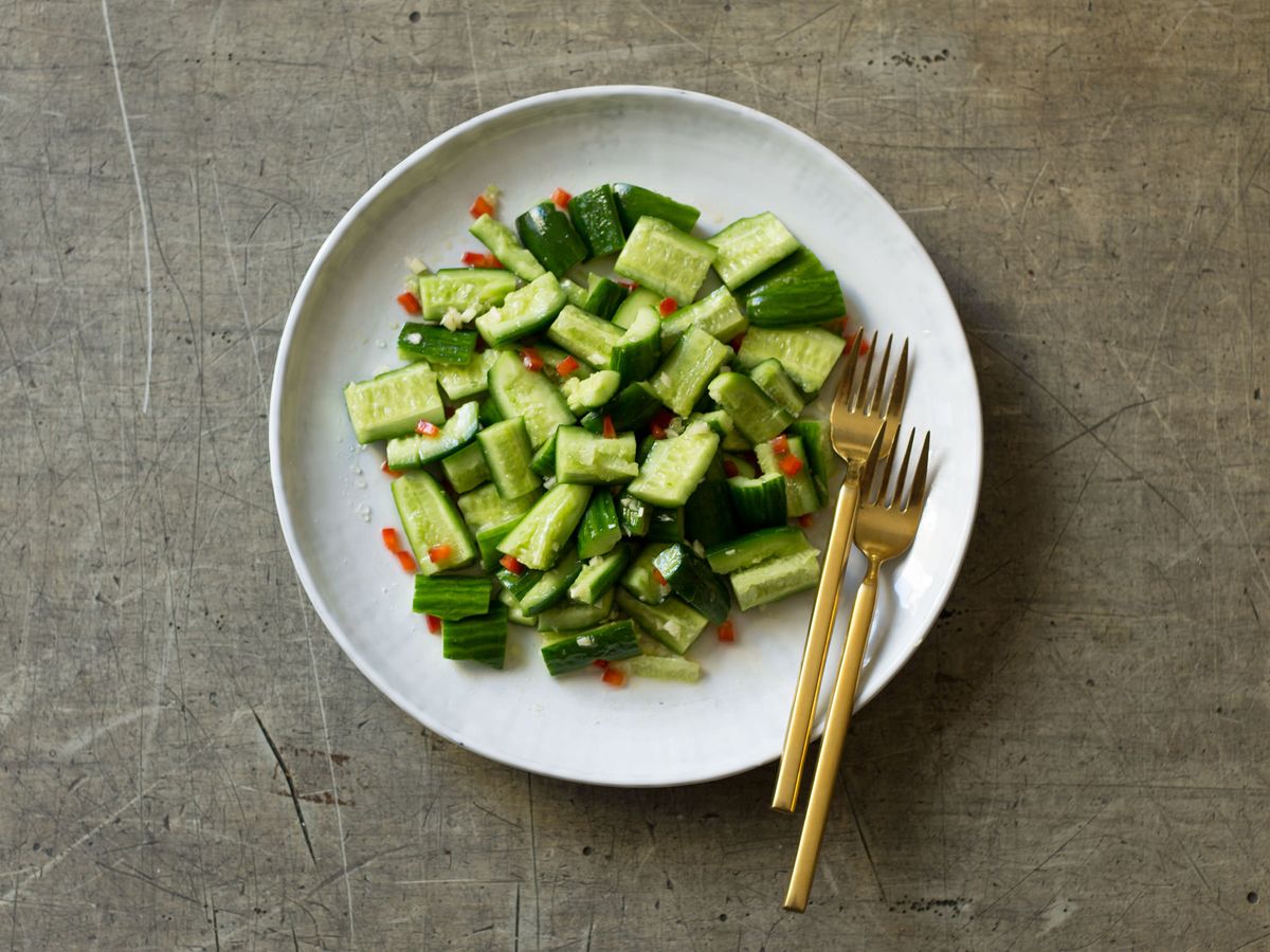 Smashed cucumber salad | Recipe | Kitchen Stories