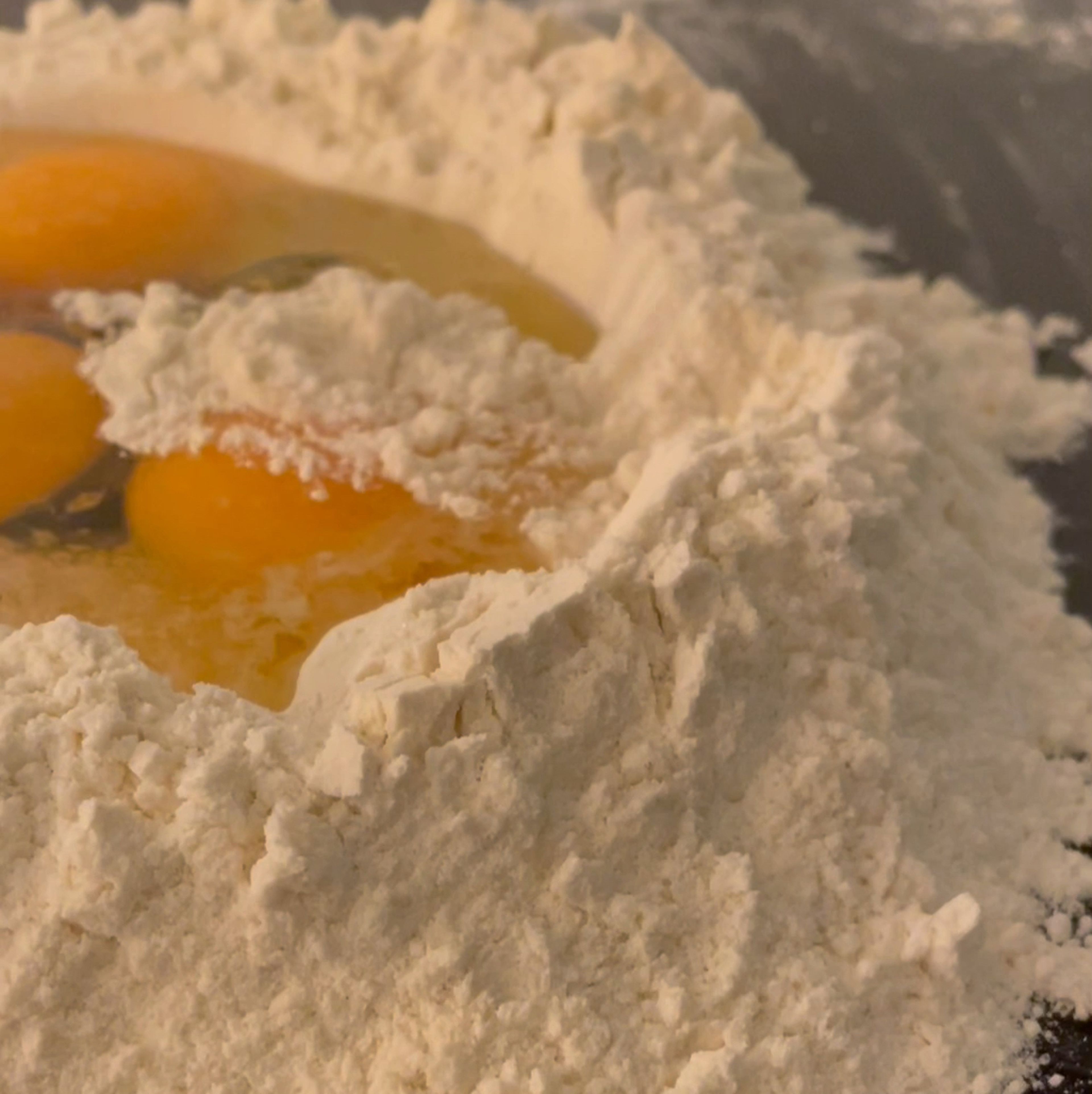 Mix 300gr flour, 3 eggs + 2 egg yolks, 1tsp of olive oil and a pinch of salt. Mix until the dough is smooth and roll into a ball. Rest for 1 hour.