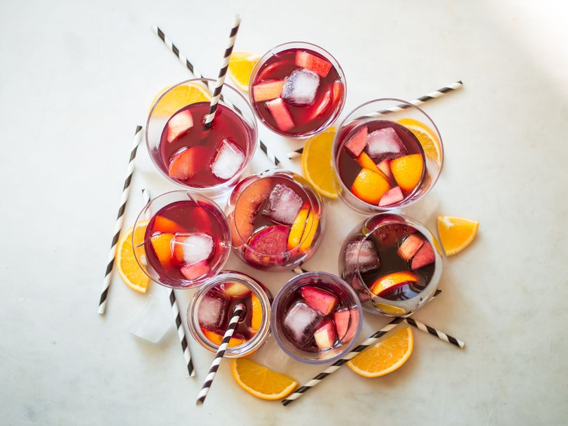 Erfrischende, traditionelle spanische Sangria | Rezept | Kitchen Stories