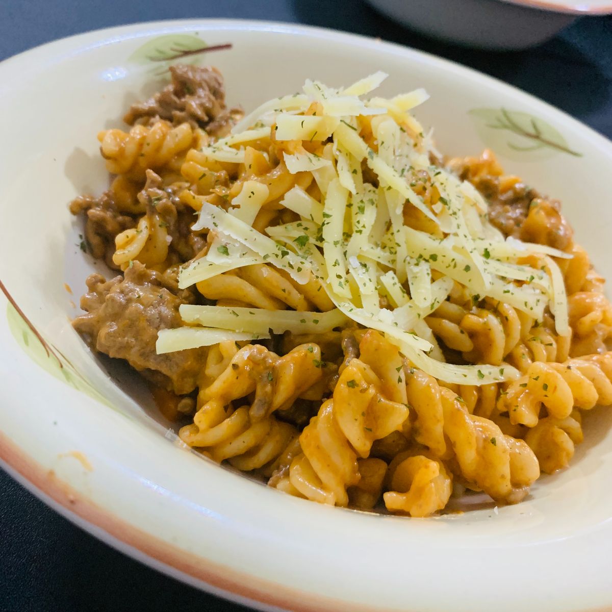 Quick fusilli bolognese with creamy tomato sauce | Recipe | Kitchen Stories