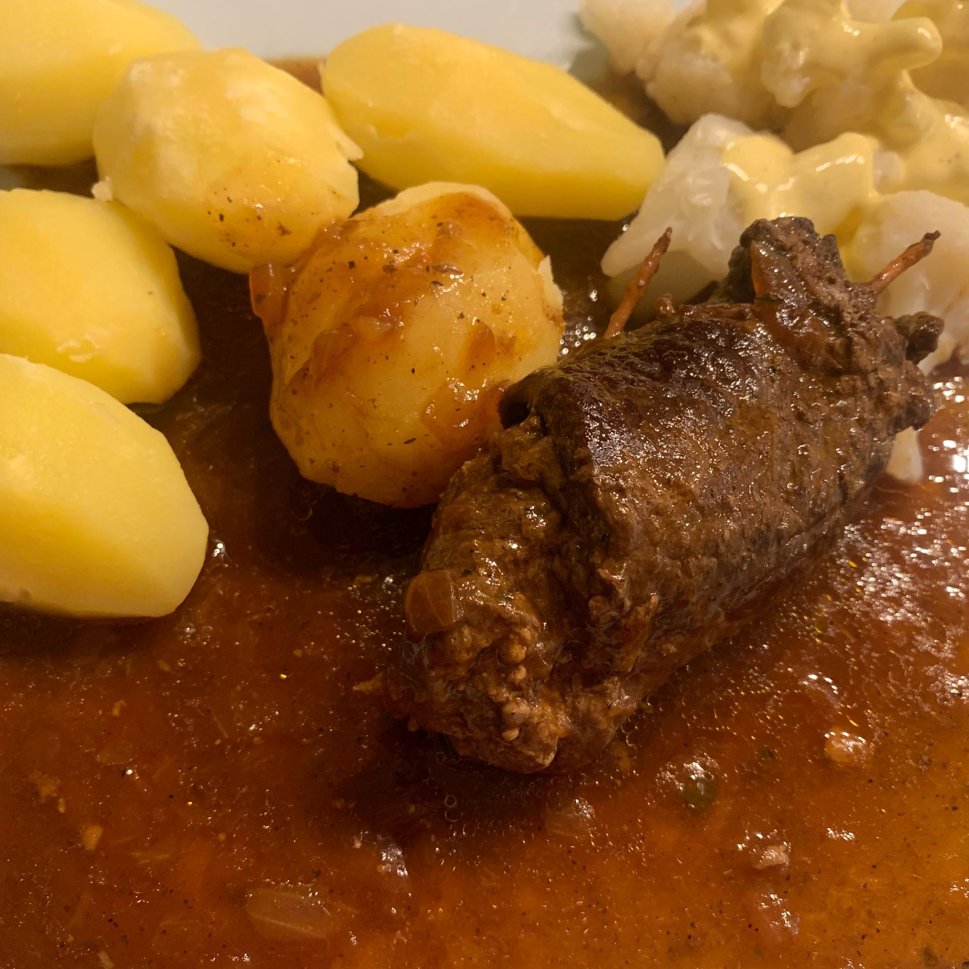 Wie Lange Kann Man Gekochte Rinderrouladen Im Kühlschrank Aufbewahren Jürgen's "klassische" Rinderrouladen | Rezept | Kitchen Stories