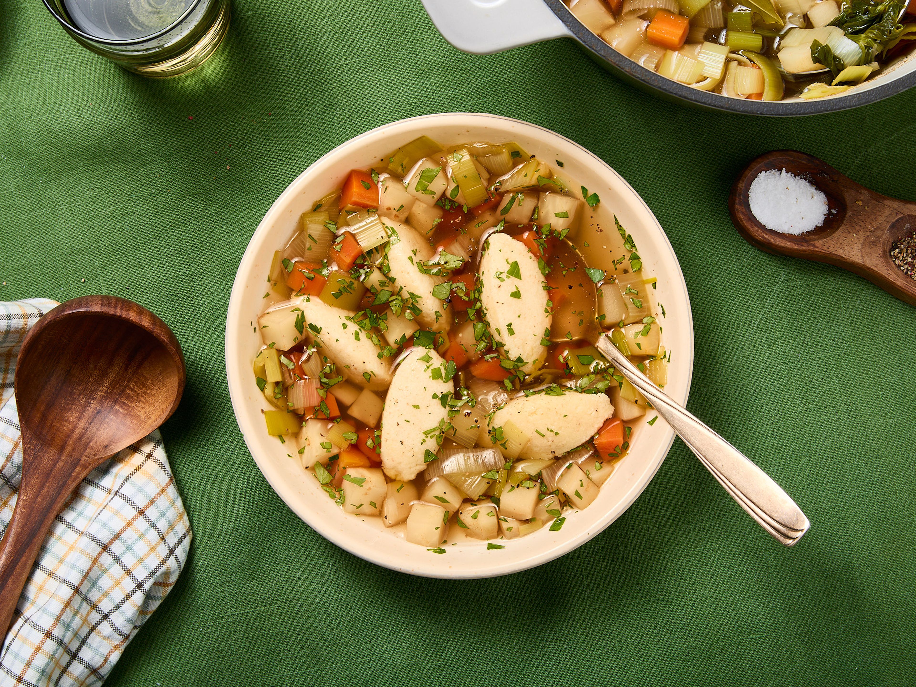 Grandma's semolina dumpling soup (Grießnockerlsuppe)