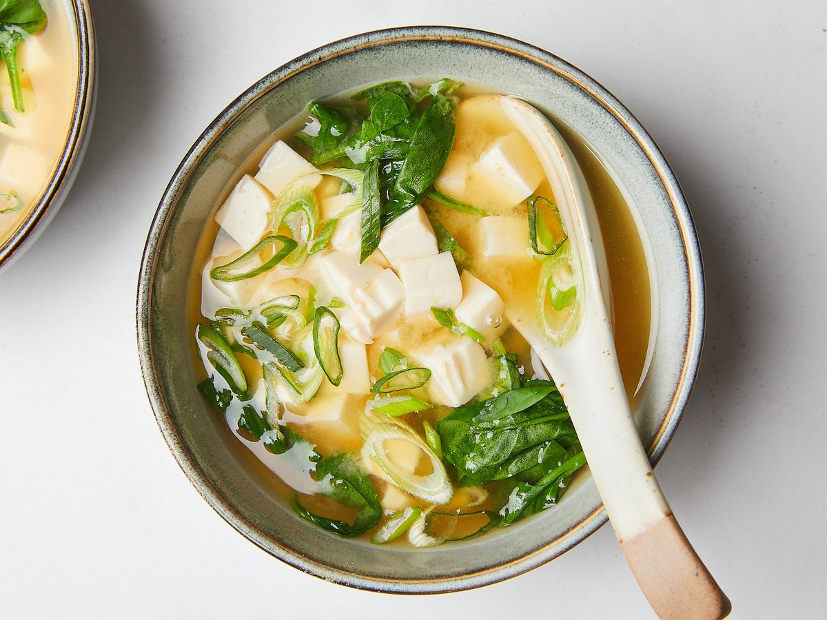 Miso soup with homemade dashi | Recipe | Kitchen Stories