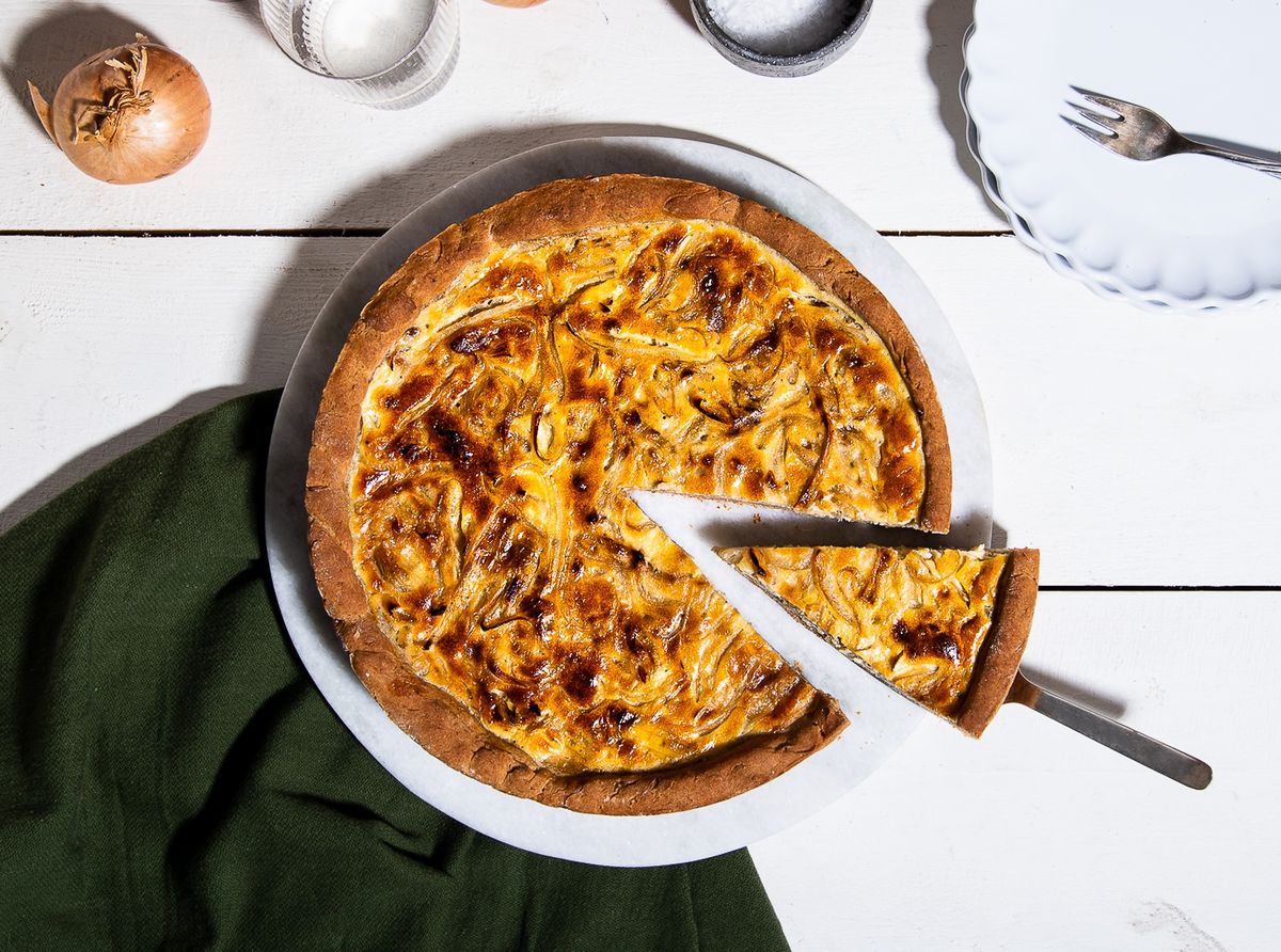 Zwiebelkuchen (German onion pie) | Recipe | Kitchen Stories