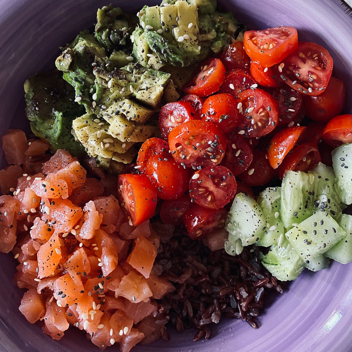 Salmon poke bowl | Recipe | Kitchen Stories
