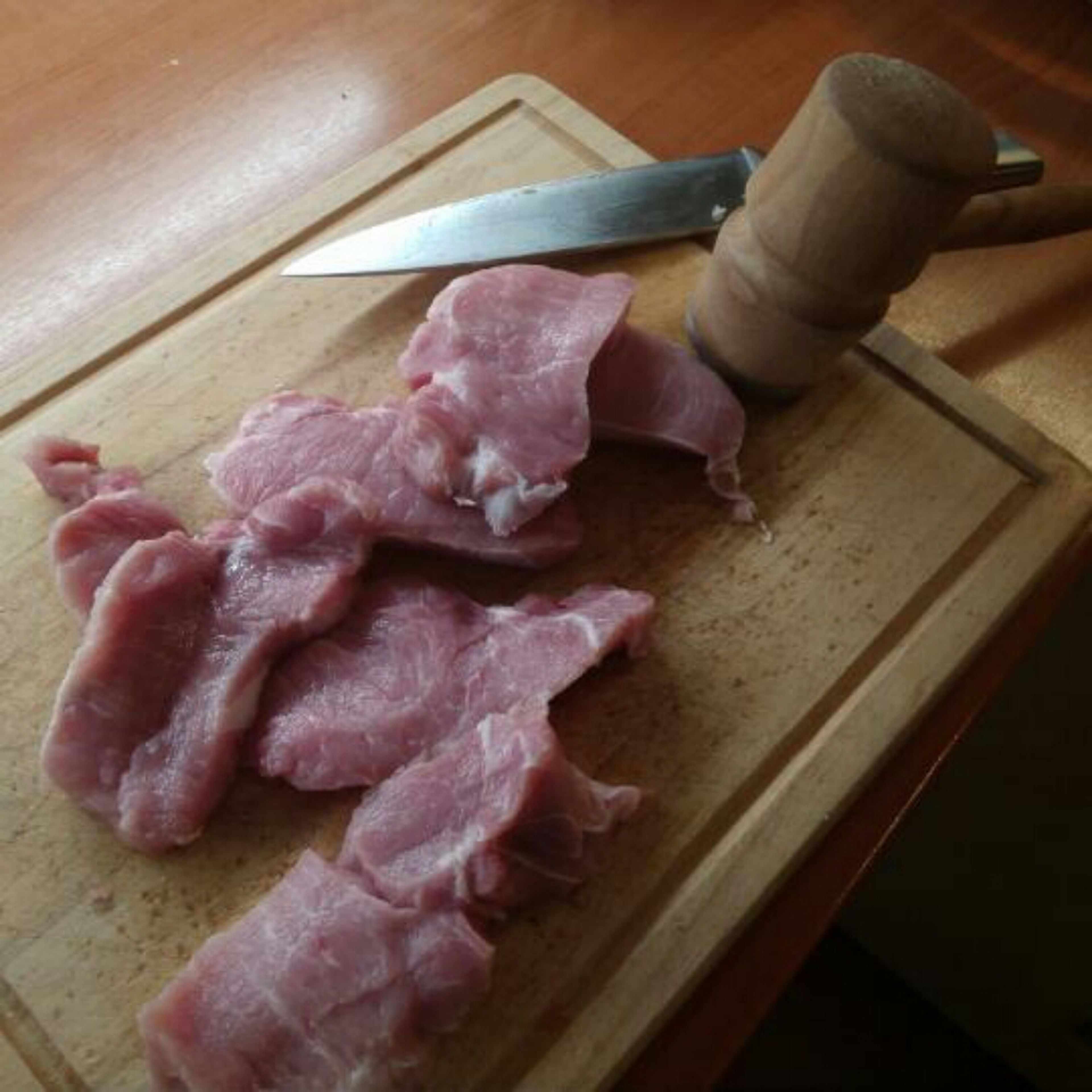 At first, cut the meat into slices (approx. 1 cm - 2 cm thick).