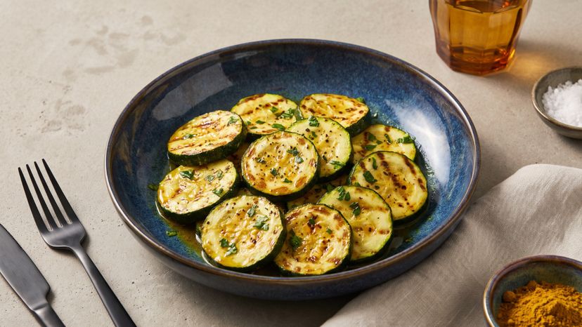 Würzige Curry-Zucchini vom Grill: So wird das Sommergemüse zum Highlight