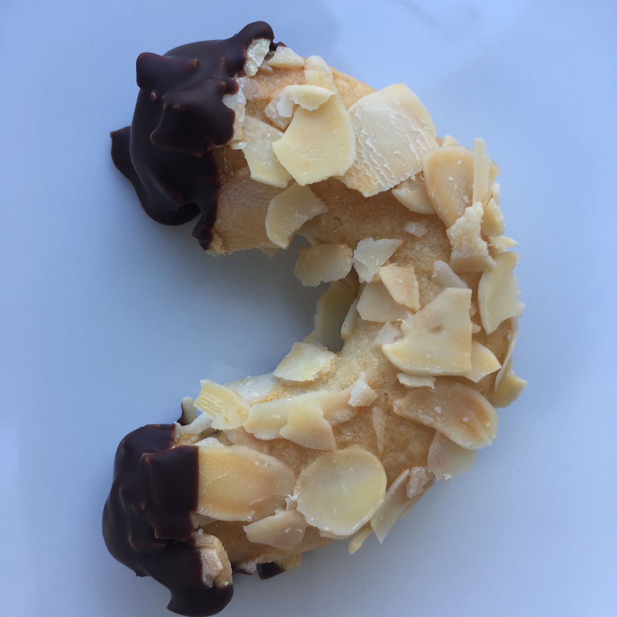 Gluten-free almond crescent cookies | Recipe | Kitchen Stories