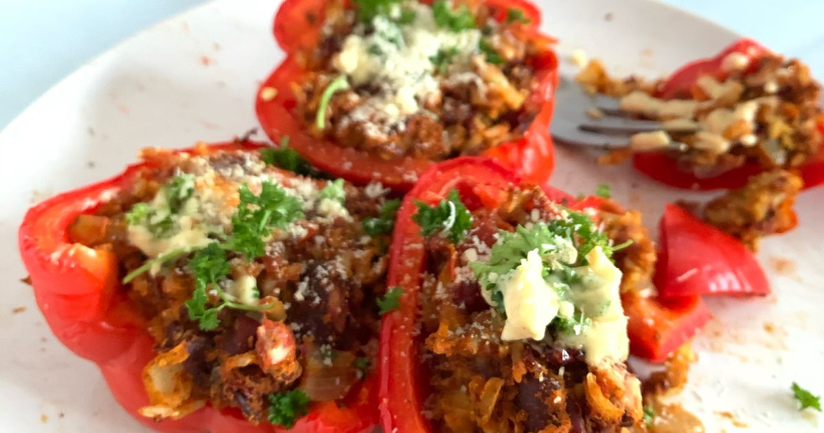 Kidney bean ‘mince’ Stuffed Peppers Recipe Kitchen Stories
