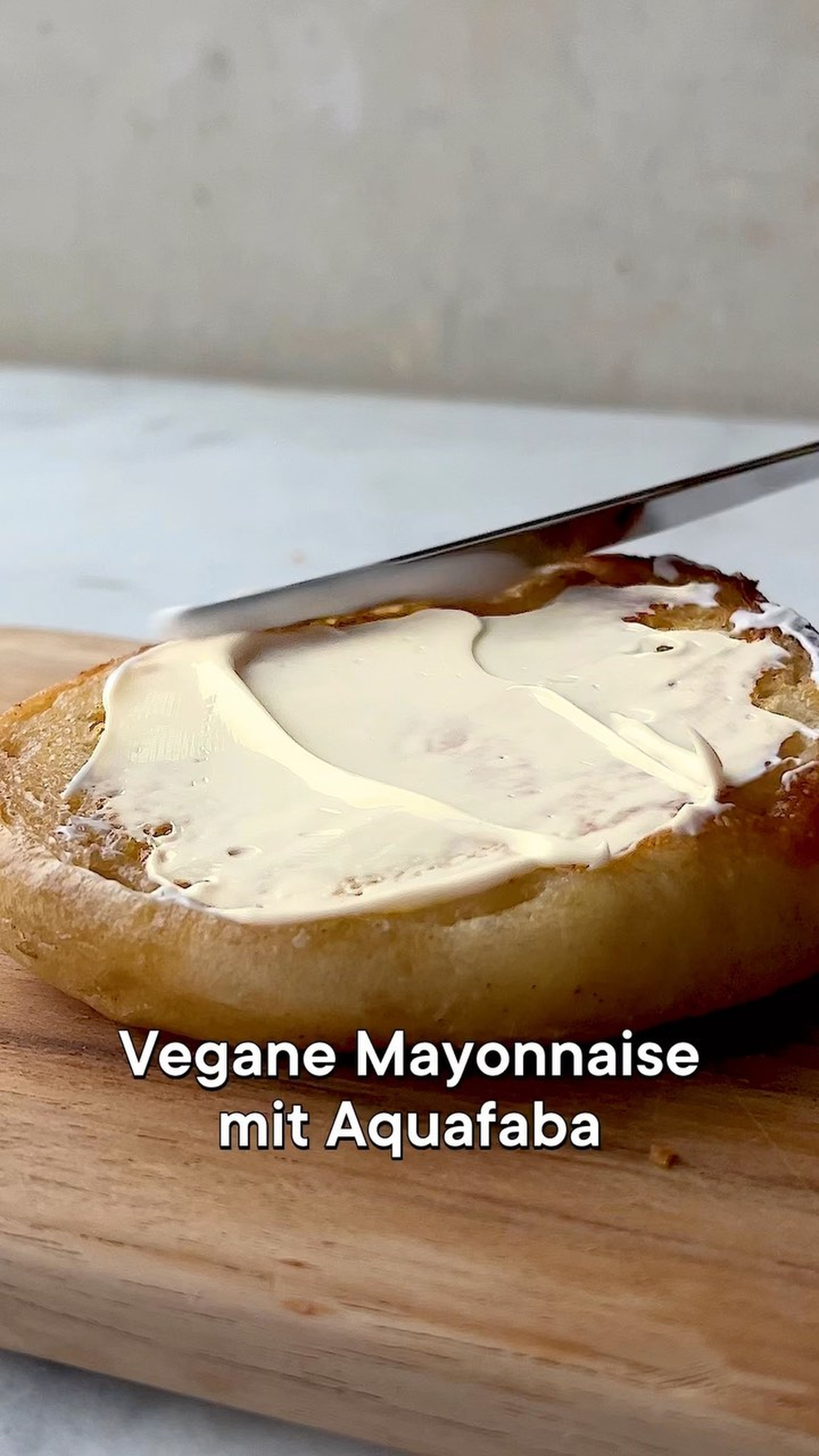 Vegan mayonnaise with aquafaba
