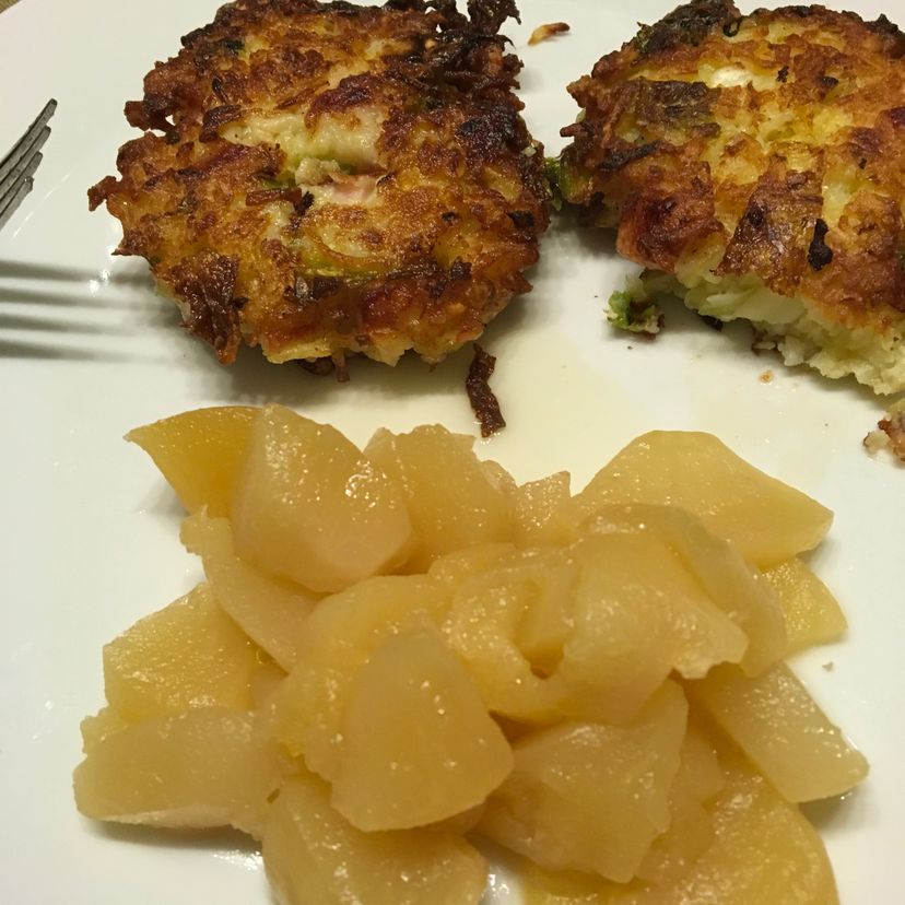 Rievkooche mit Appelmus