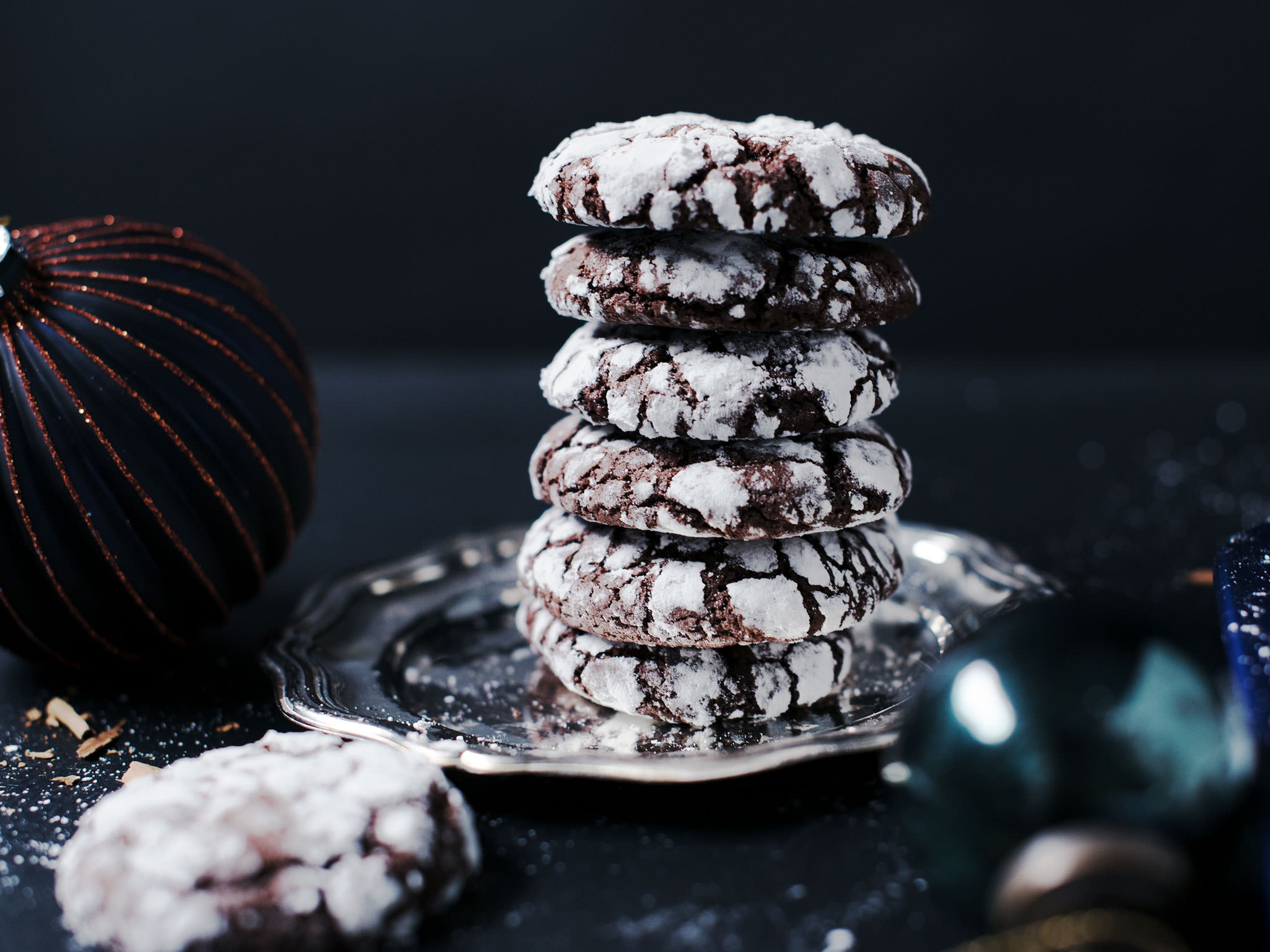 Saftig weiche Schokoplätzchen (Crinkle Cookies)