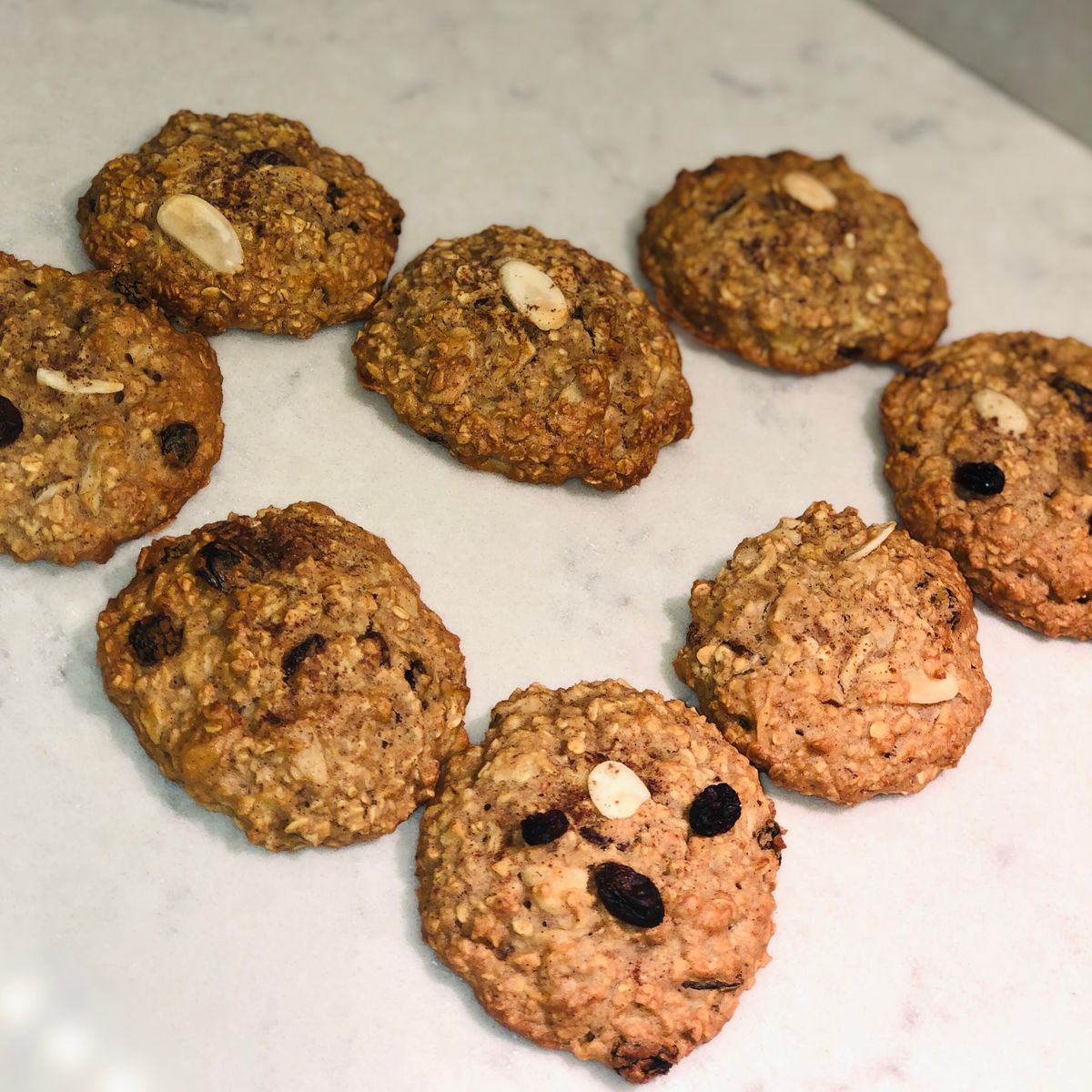 “Vegan” apple oatmeal cookies | Recipe | Kitchen Stories