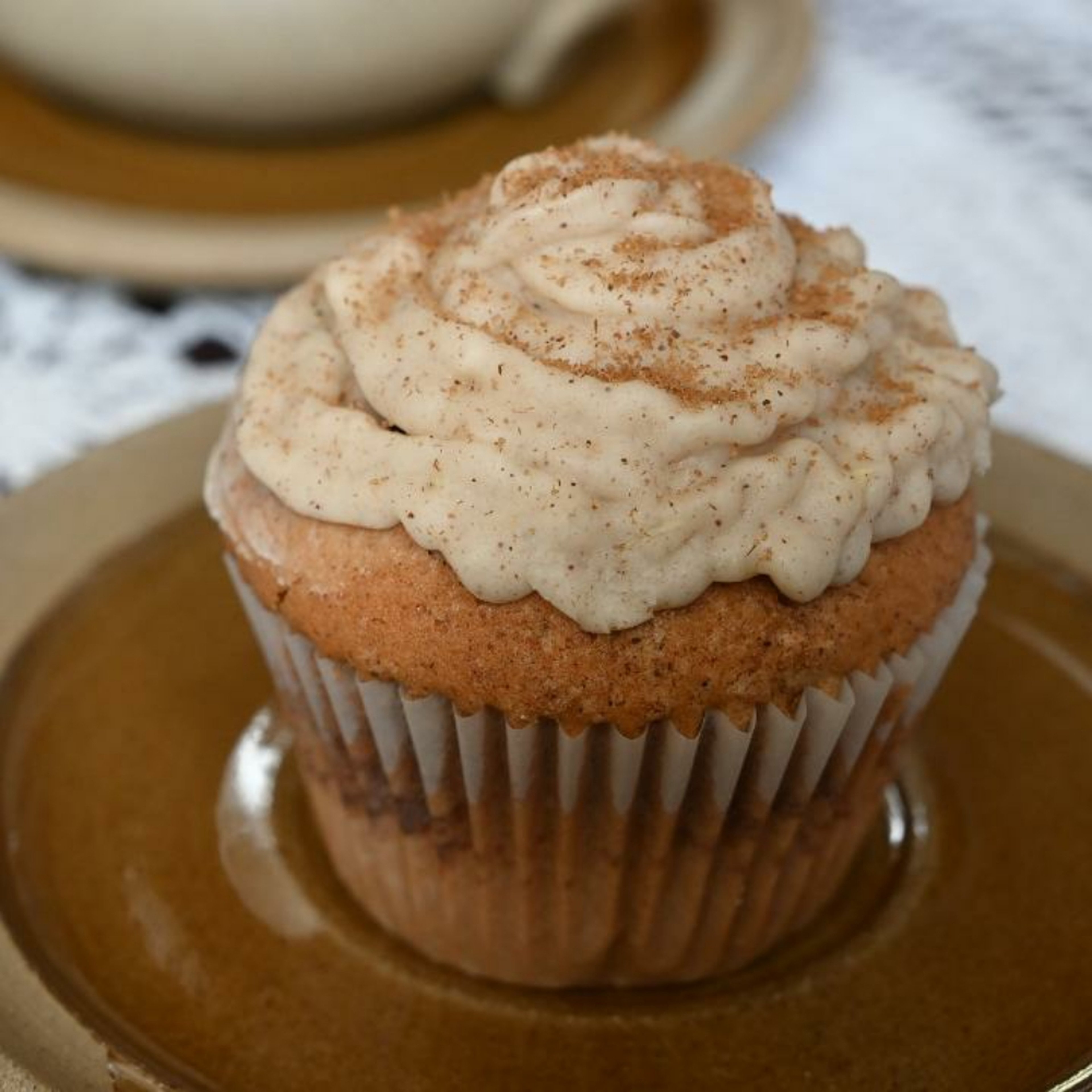 Cinnamon Almond Cupcakes
