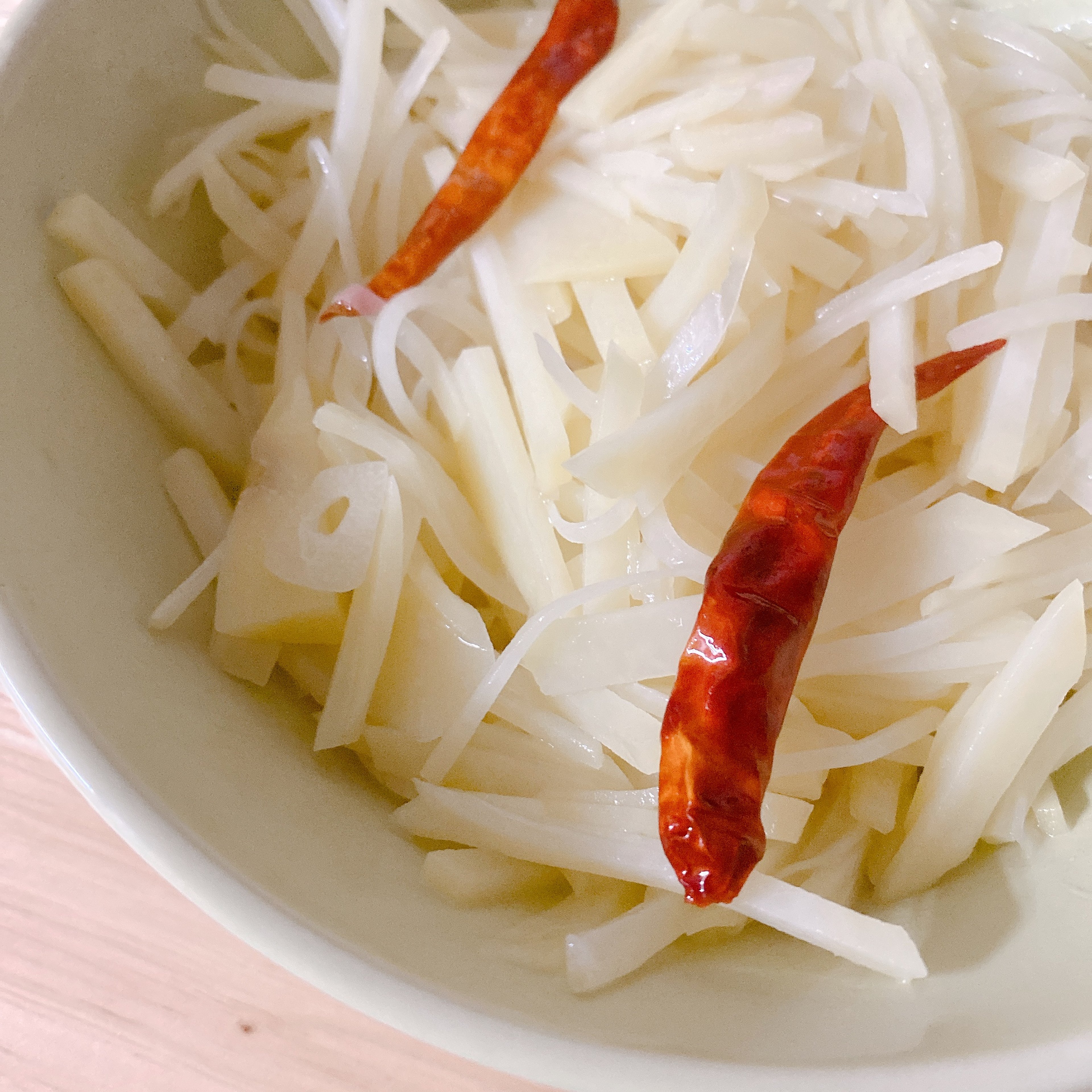 Stir-Fried Shredded Potato炒土豆丝