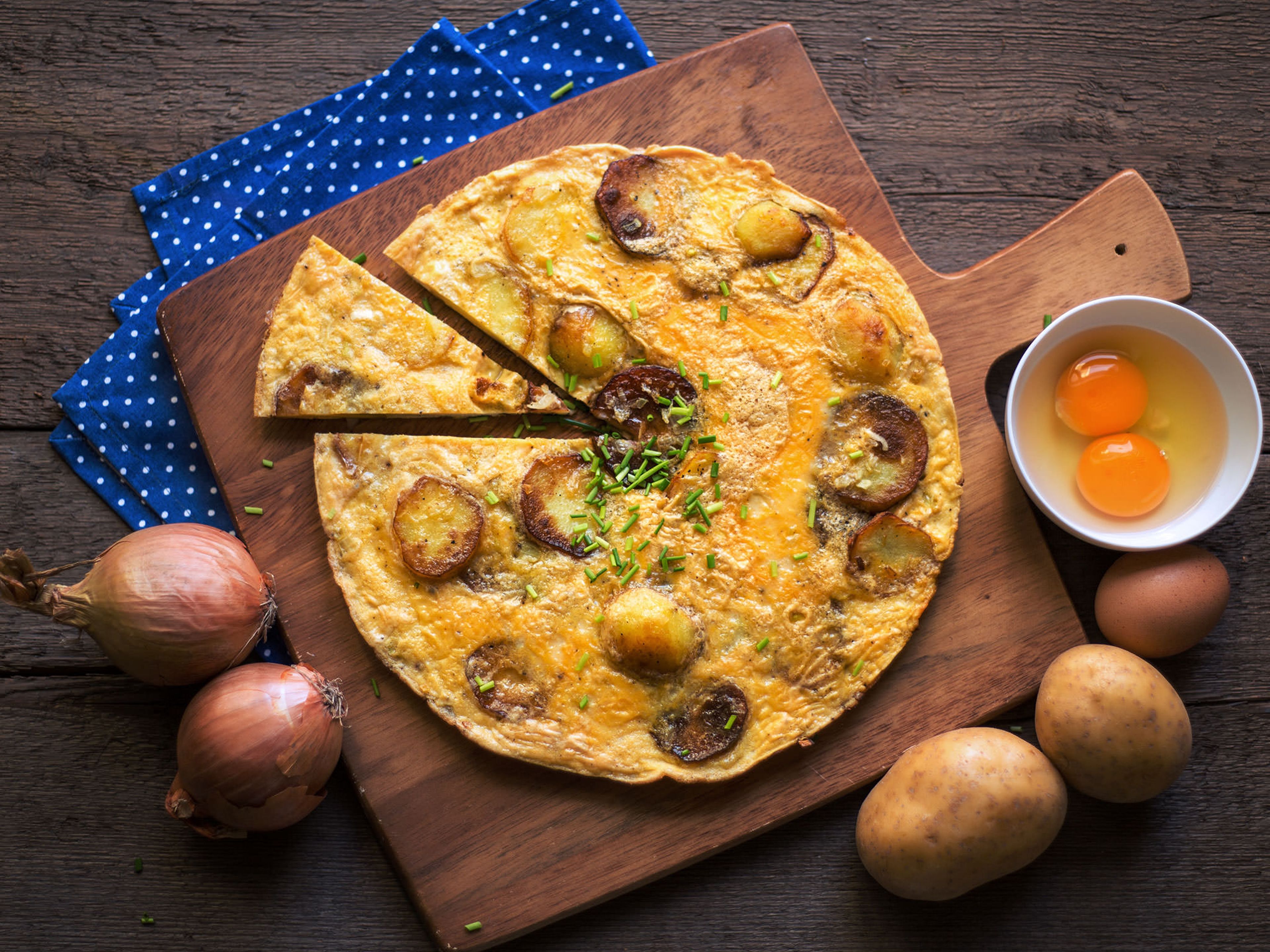 Einfache Kartoffeltortilla mit Zwiebeln