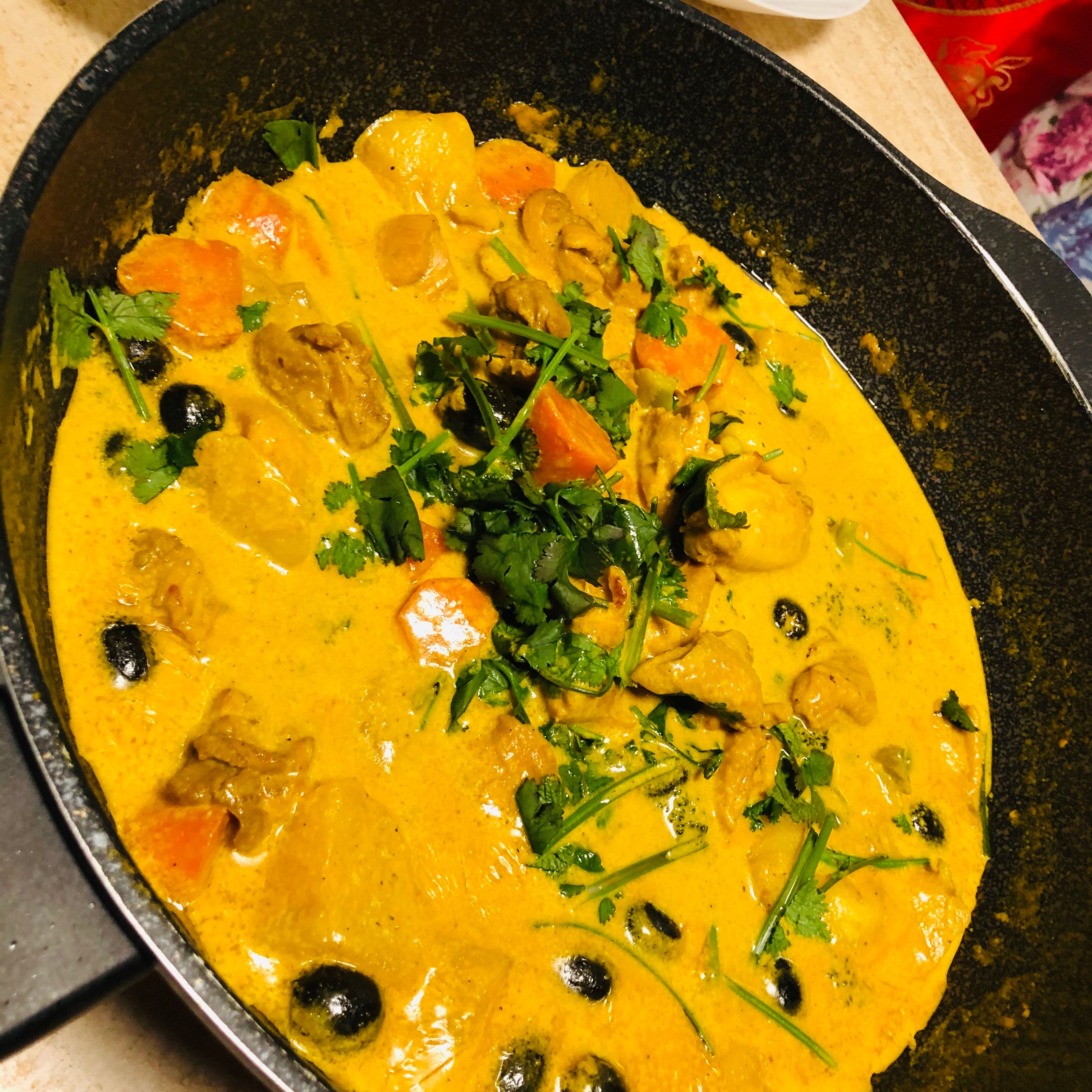 Macanese (Portuguese) Chicken Curry