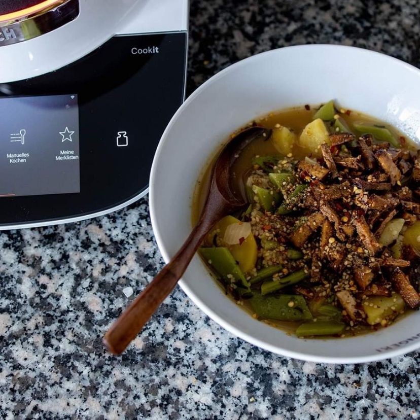 Vegane Bohnensuppe aus dem Cookit